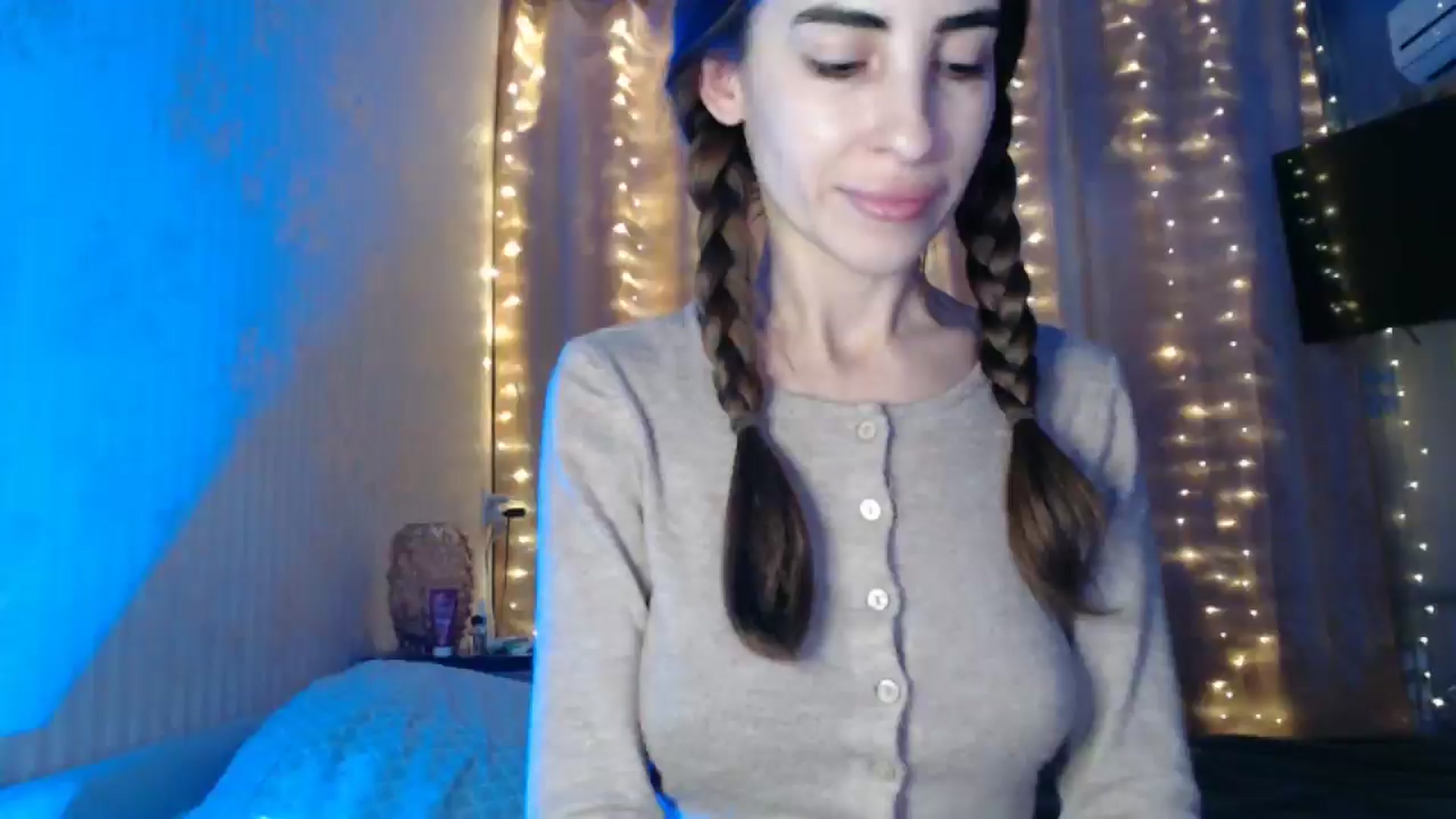 Gallery image thumbnail from Nora_Sweet's myfreecams stream on, 01/16/2025, 13:35 image 18 of 20