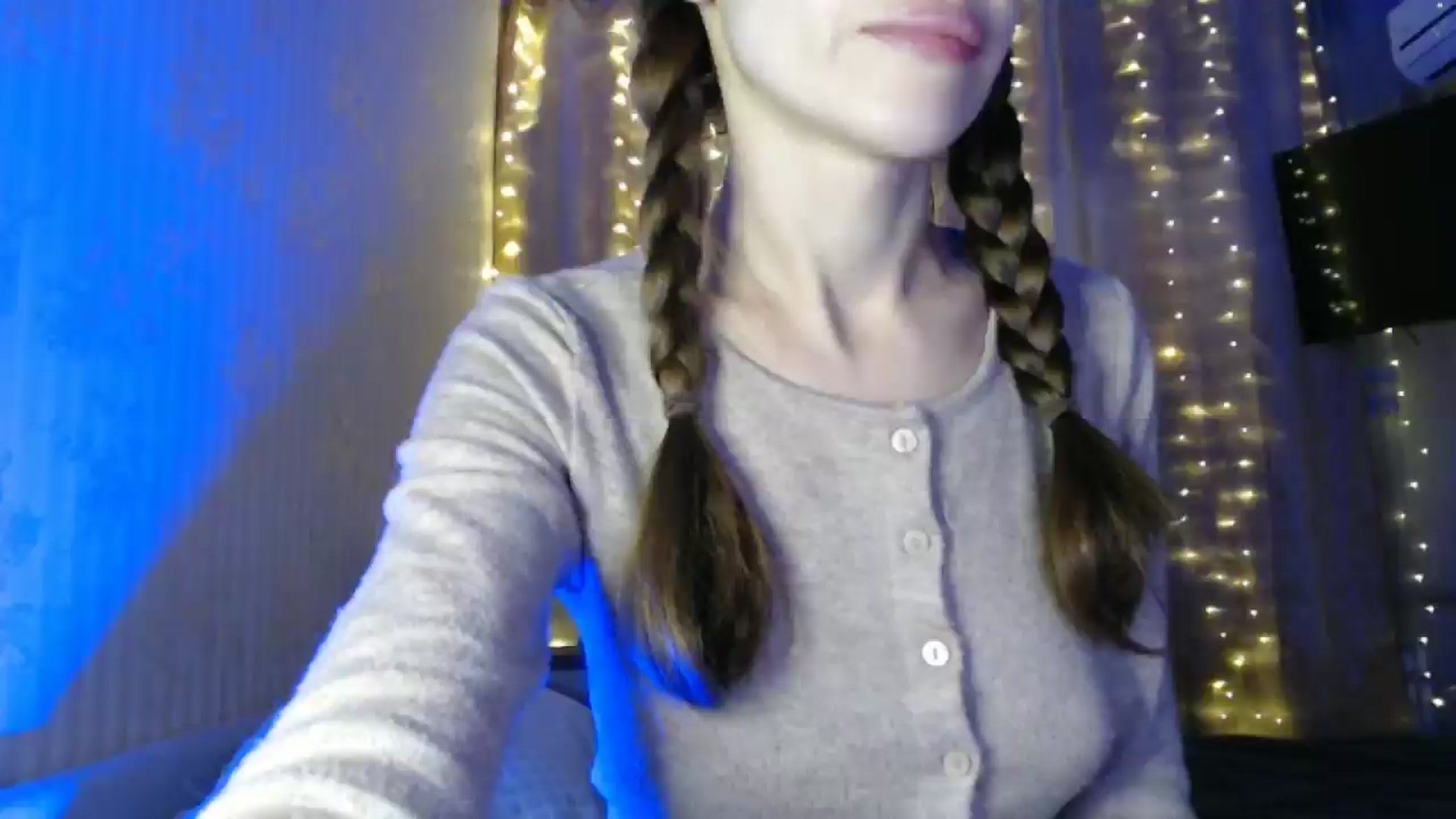 Gallery image thumbnail from Nora_Sweet's myfreecams stream on, 01/16/2025, 13:35 image 12 of 20