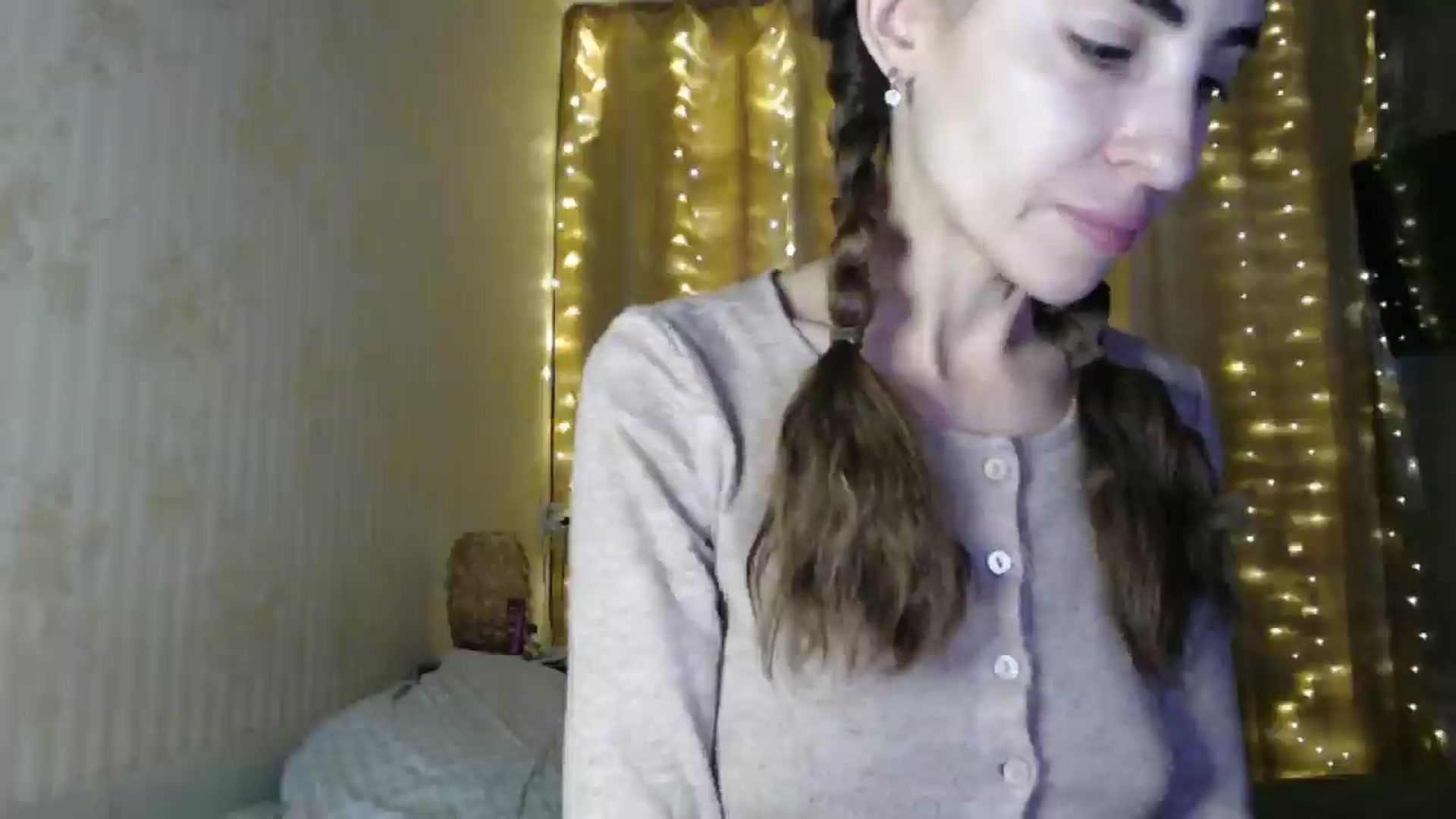 Gallery image thumbnail from Nora_Sweet's myfreecams stream on, 01/20/2025, 14:31 image 2 of 20