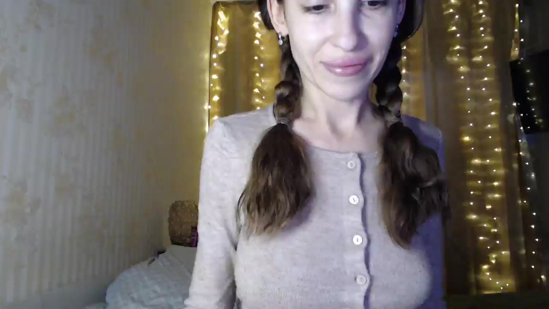 Gallery image thumbnail from Nora_Sweet's myfreecams stream on, 01/20/2025, 14:31 image 1 of 20