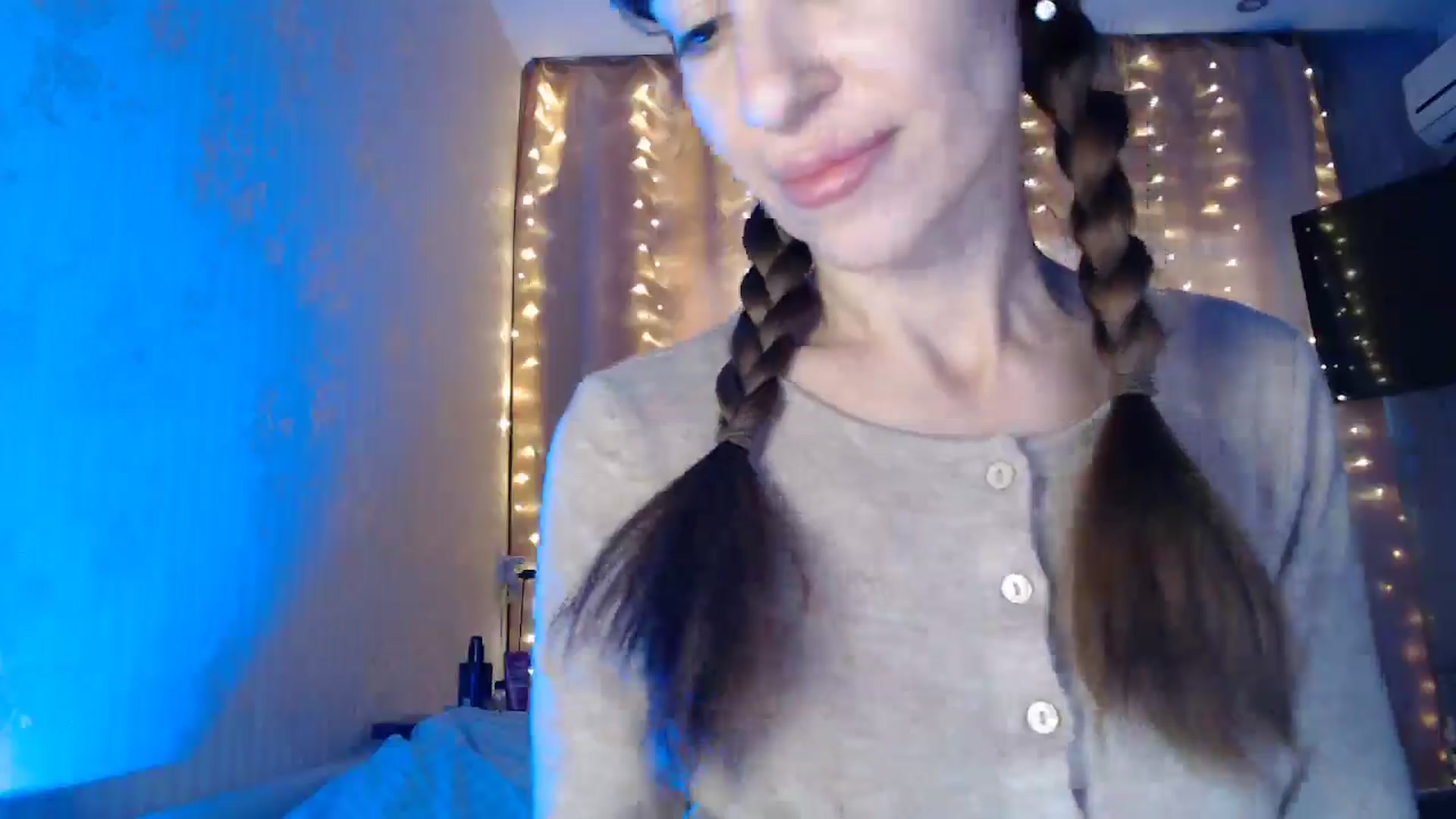 Gallery image thumbnail from Nora_Sweet's myfreecams stream on, 01/24/2025, 11:52 image 7 of 20
