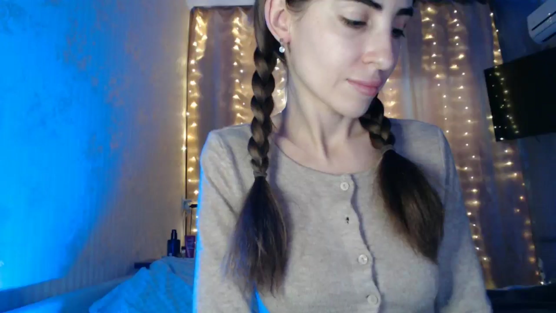 Gallery image thumbnail from Nora_Sweet's myfreecams stream on, 01/24/2025, 12:45 image 3 of 20