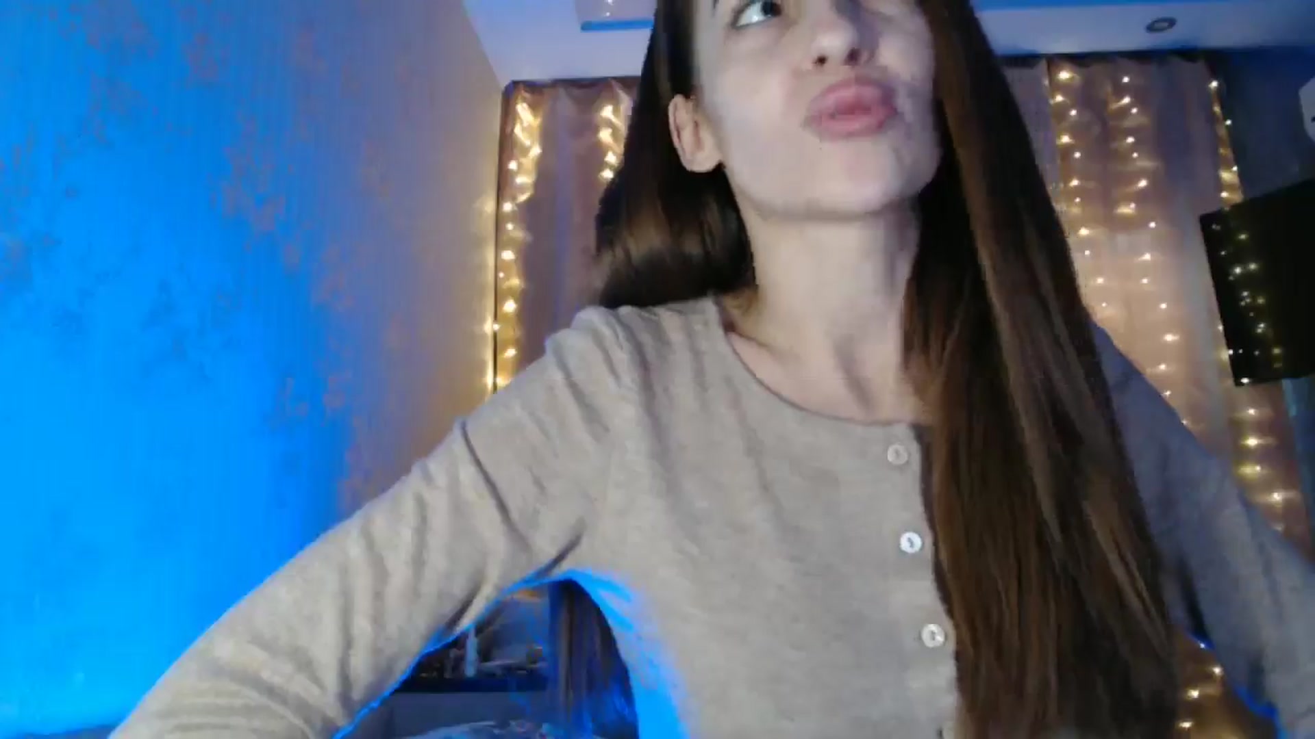 Gallery image thumbnail from Nora_Sweet's myfreecams stream on, 02/03/2025, 09:18 image 3 of 20