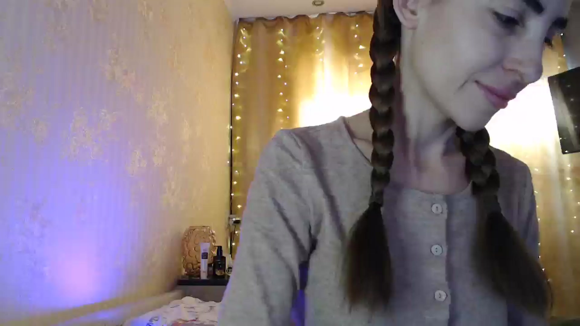 Gallery image thumbnail from Nora_Sweet's myfreecams stream on, 02/11/2025, 11:07 image 14 of 20