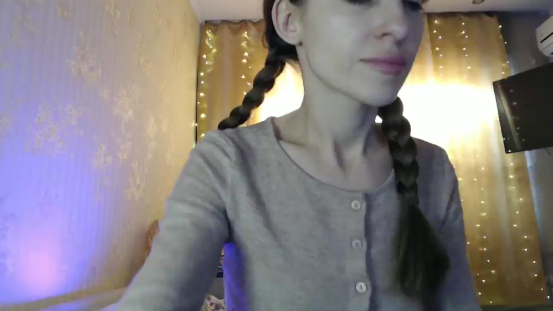 Gallery image thumbnail from Nora_Sweet's myfreecams stream on, 02/11/2025, 11:55 image 9 of 20