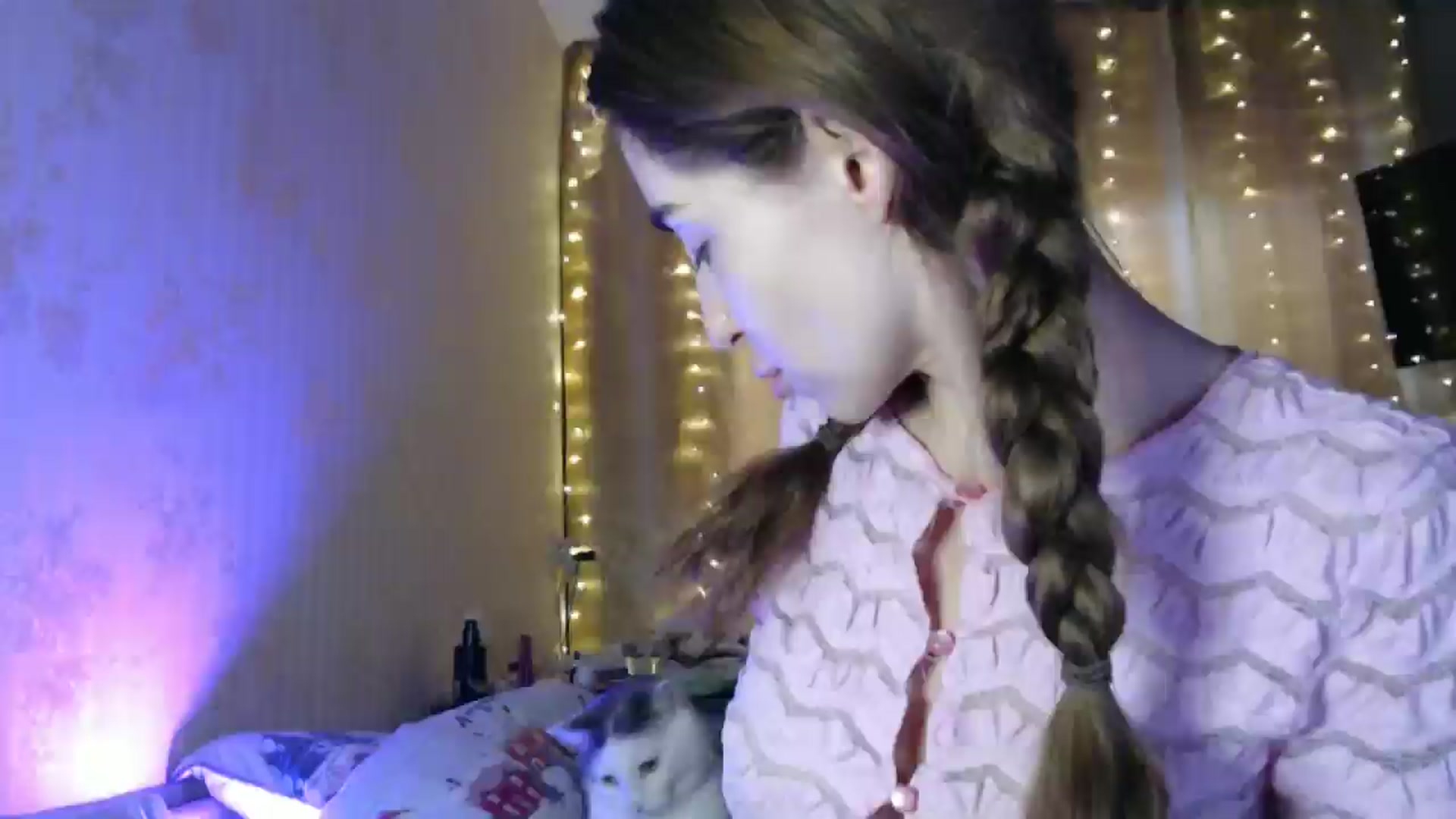 Gallery image thumbnail from Nora_Sweet's myfreecams stream on, 02/20/2025, 10:36 image 17 of 20