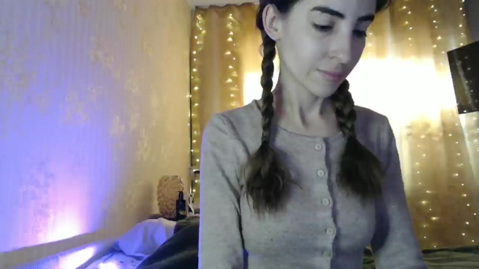 Gallery image thumbnail from Nora_Sweet's myfreecams stream on, 02/25/2025, 11:12 image 17 of 20