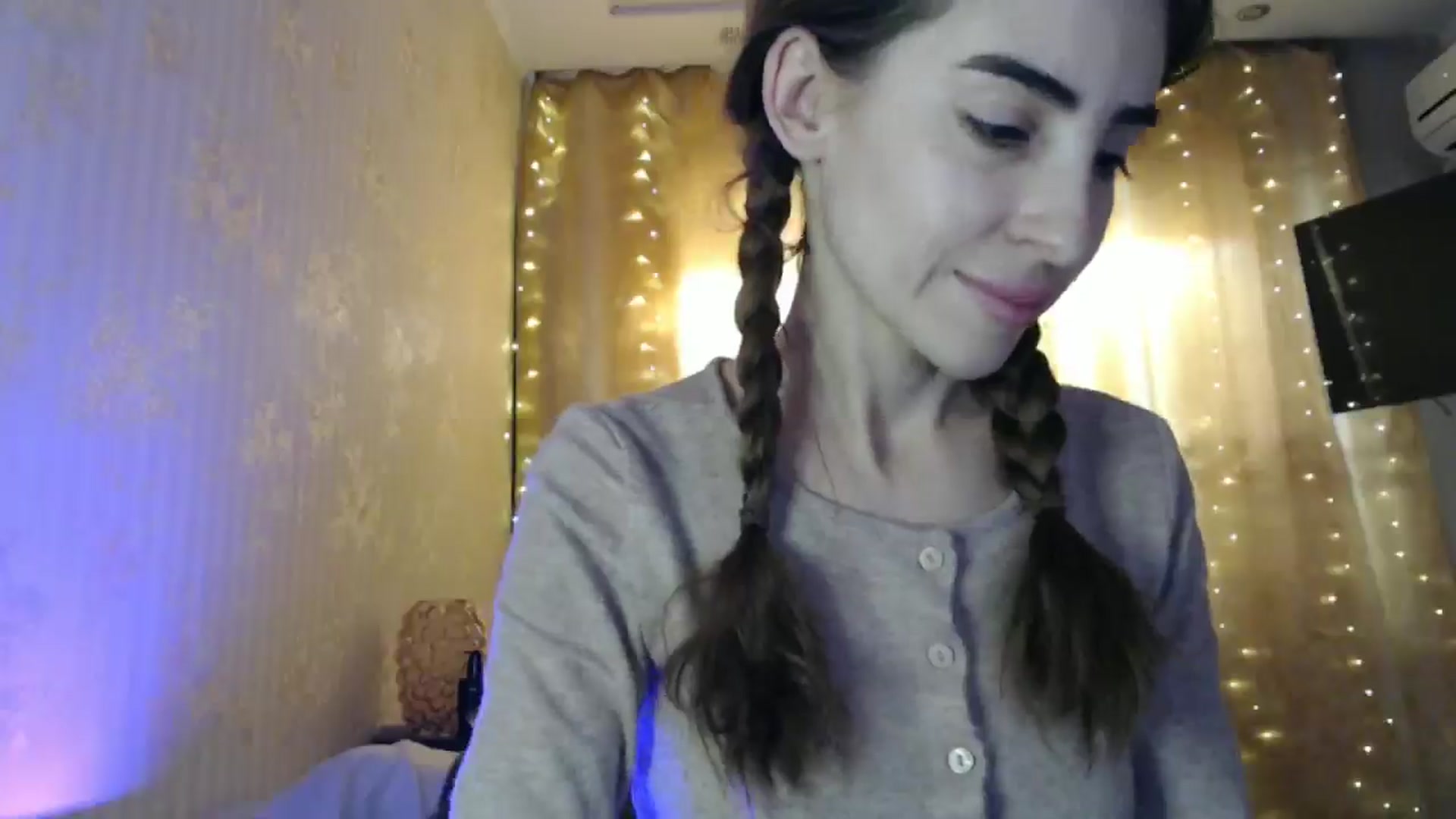 Gallery image thumbnail from Nora_Sweet's myfreecams stream on, 02/25/2025, 13:25 image 17 of 20
