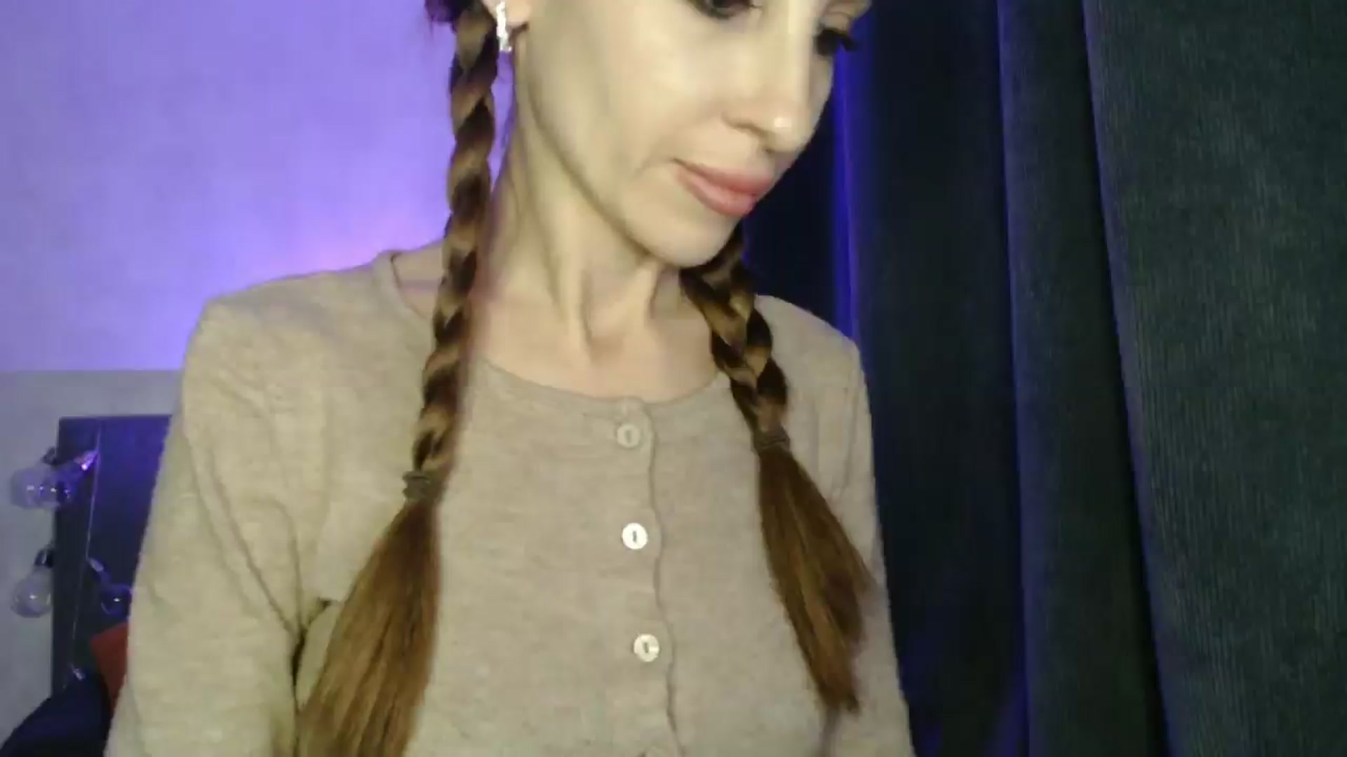 Gallery image thumbnail from Nora_Sweet's myfreecams stream on, 04/03/2025, 16:29 image 8 of 20