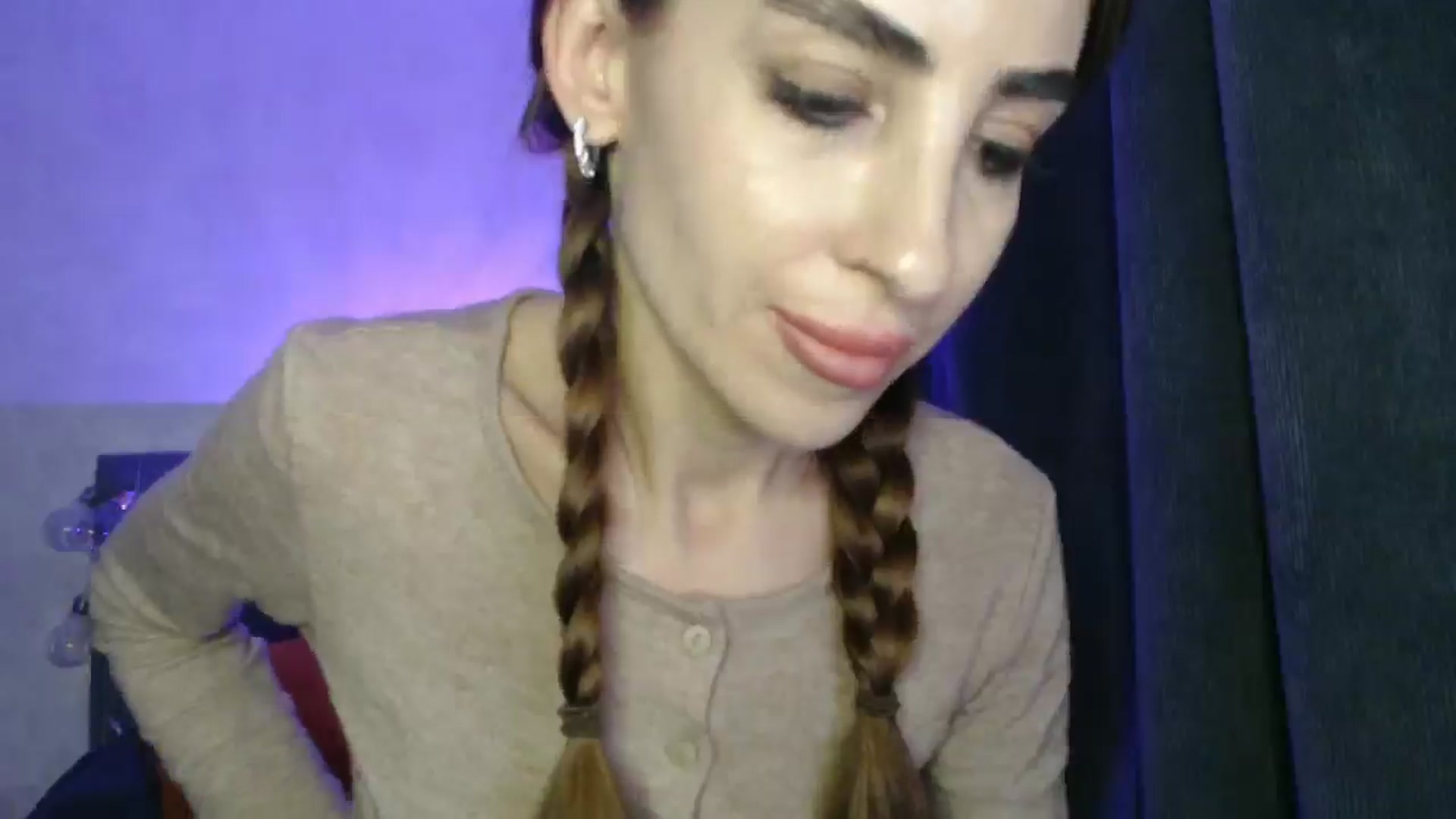 Gallery image thumbnail from Nora_Sweet's myfreecams stream on, 04/03/2025, 16:29 image 19 of 20