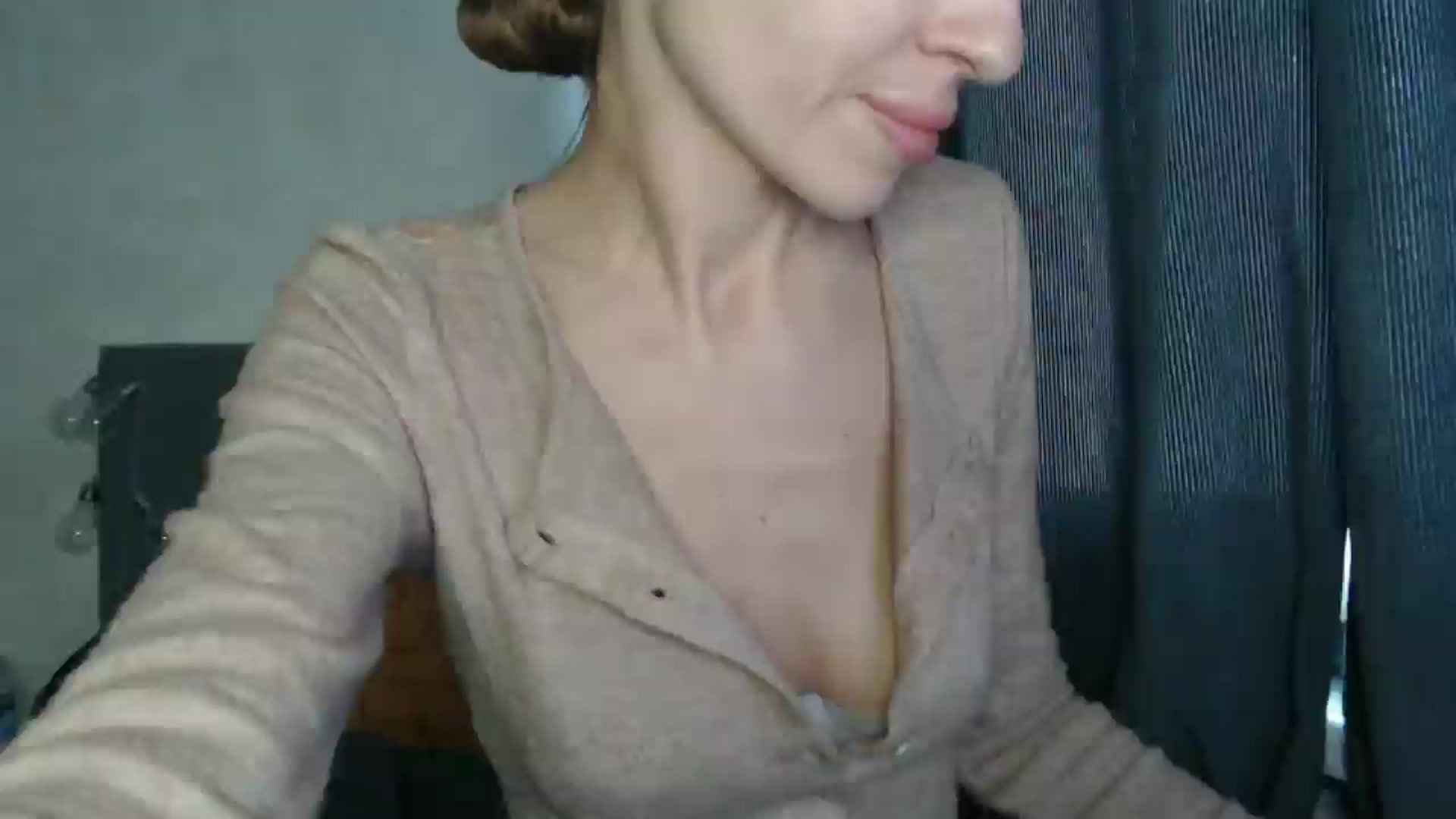 Gallery image thumbnail from Nora_Sweet's myfreecams stream on, 04/13/2025, 11:36 image 9 of 20