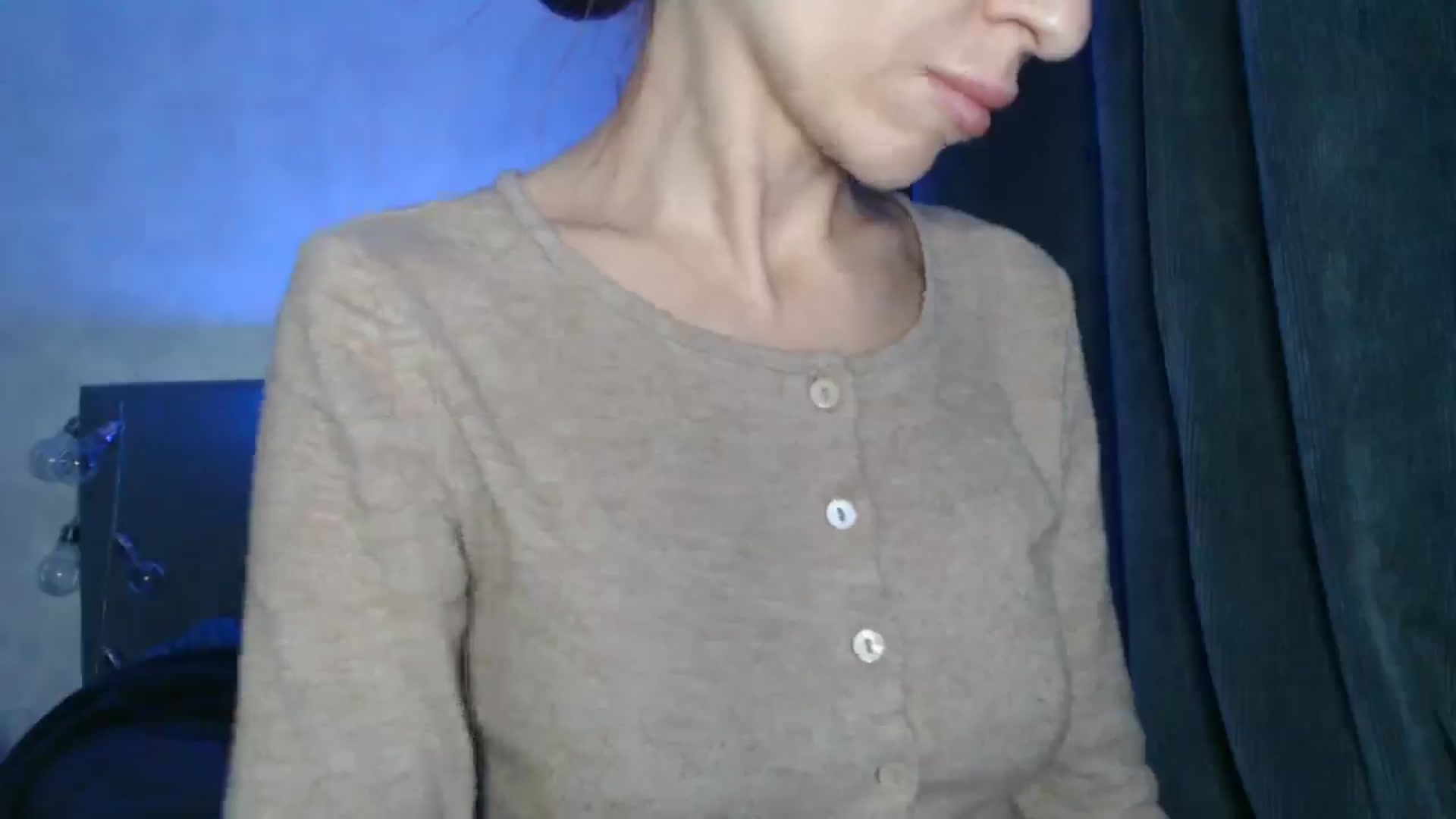 Gallery image thumbnail from Nora_Sweet's myfreecams stream on, 04/13/2025, 17:18 image 7 of 20