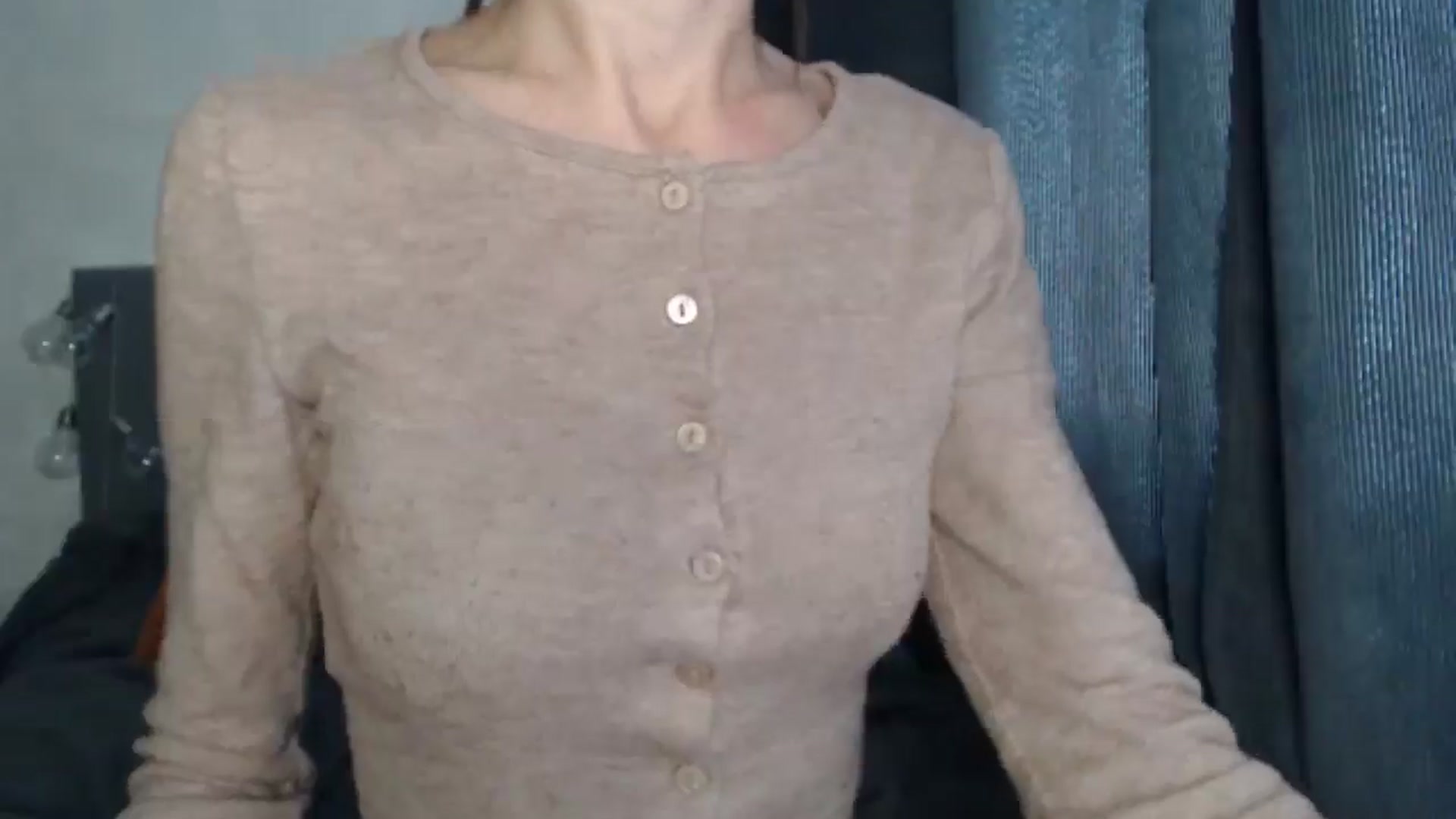 Gallery image thumbnail from Nora_Sweet's myfreecams stream on, 04/22/2025, 08:36 image 14 of 20