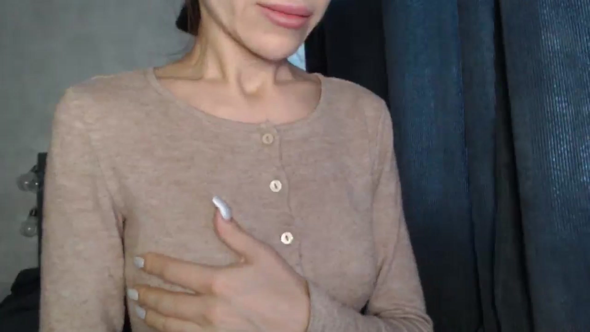 Gallery image thumbnail from Nora_Sweet's myfreecams stream on, 04/22/2025, 10:45 image 17 of 20