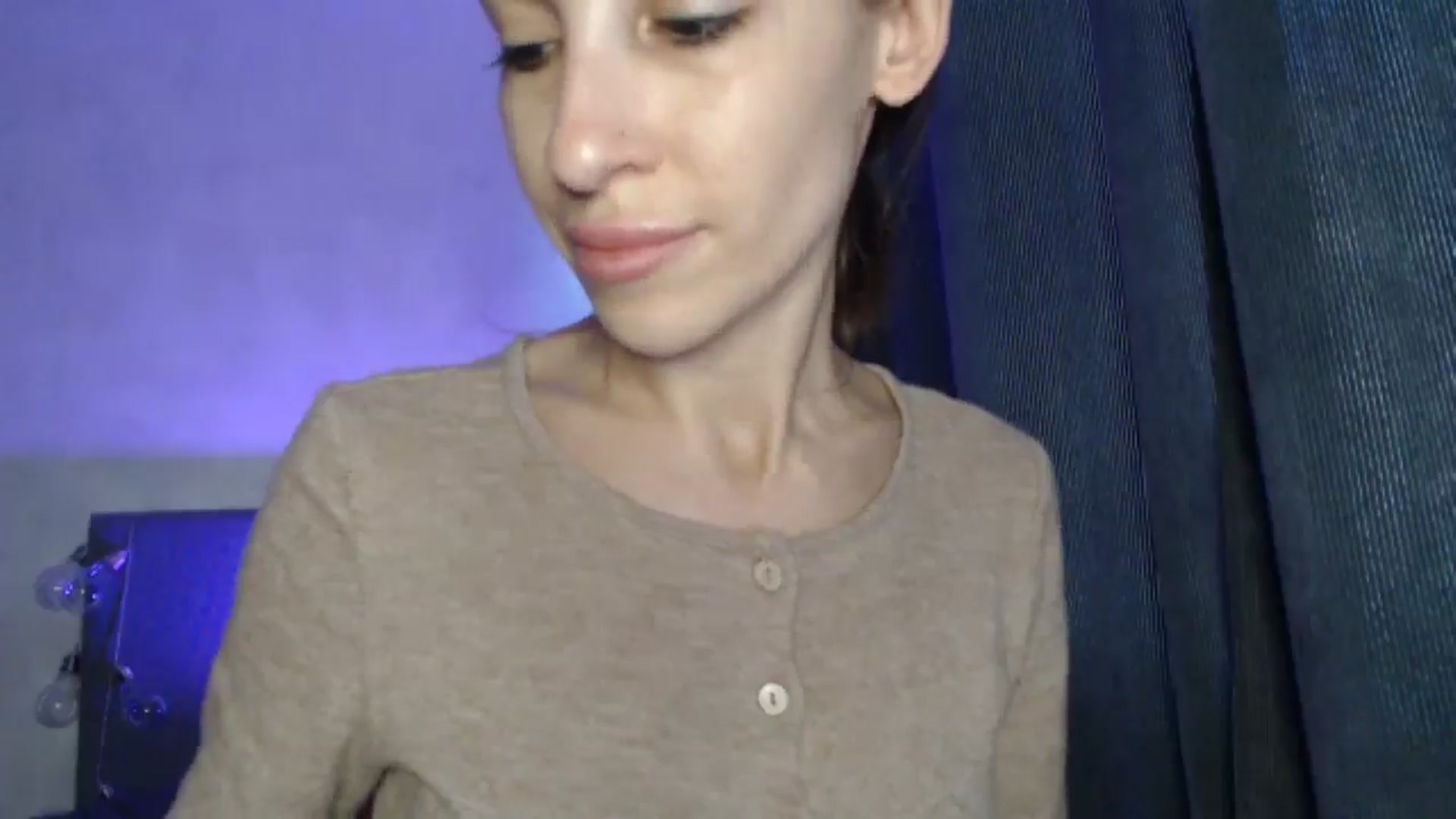 Gallery image thumbnail from Nora_Sweet's myfreecams stream on, 04/22/2025, 11:33 image 6 of 20