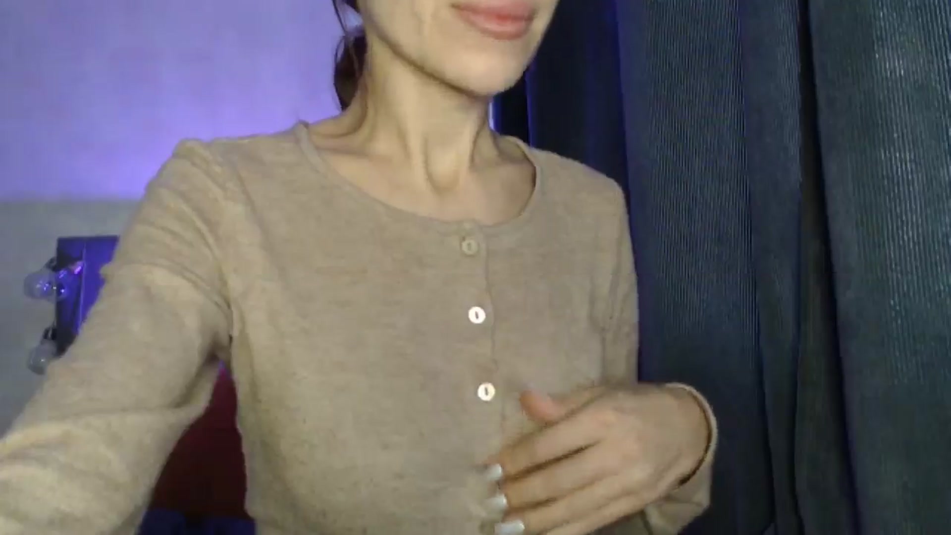 Gallery image thumbnail from Nora_Sweet's myfreecams stream on, 04/22/2025, 11:33 image 8 of 20
