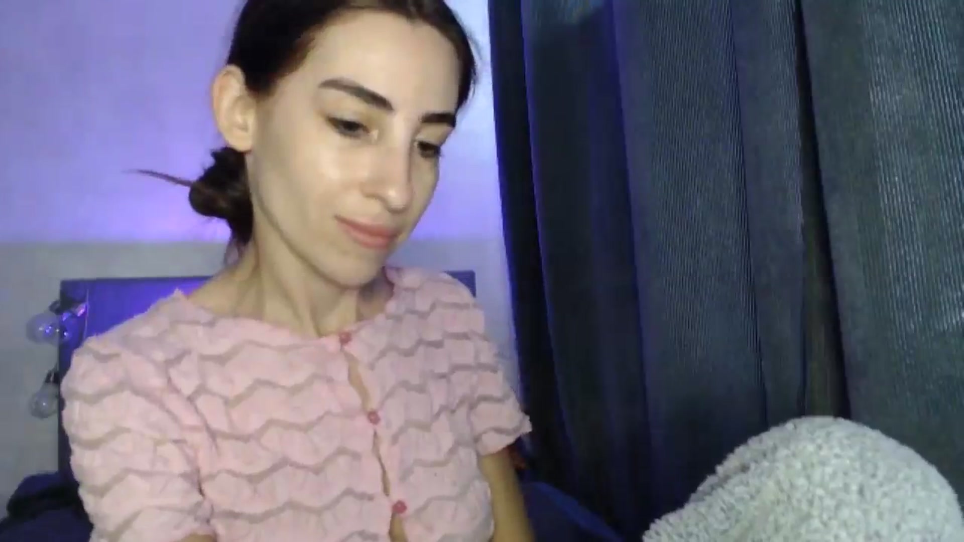 Gallery image thumbnail from Nora_Sweet's myfreecams stream on, 04/22/2025, 11:58 image 5 of 20