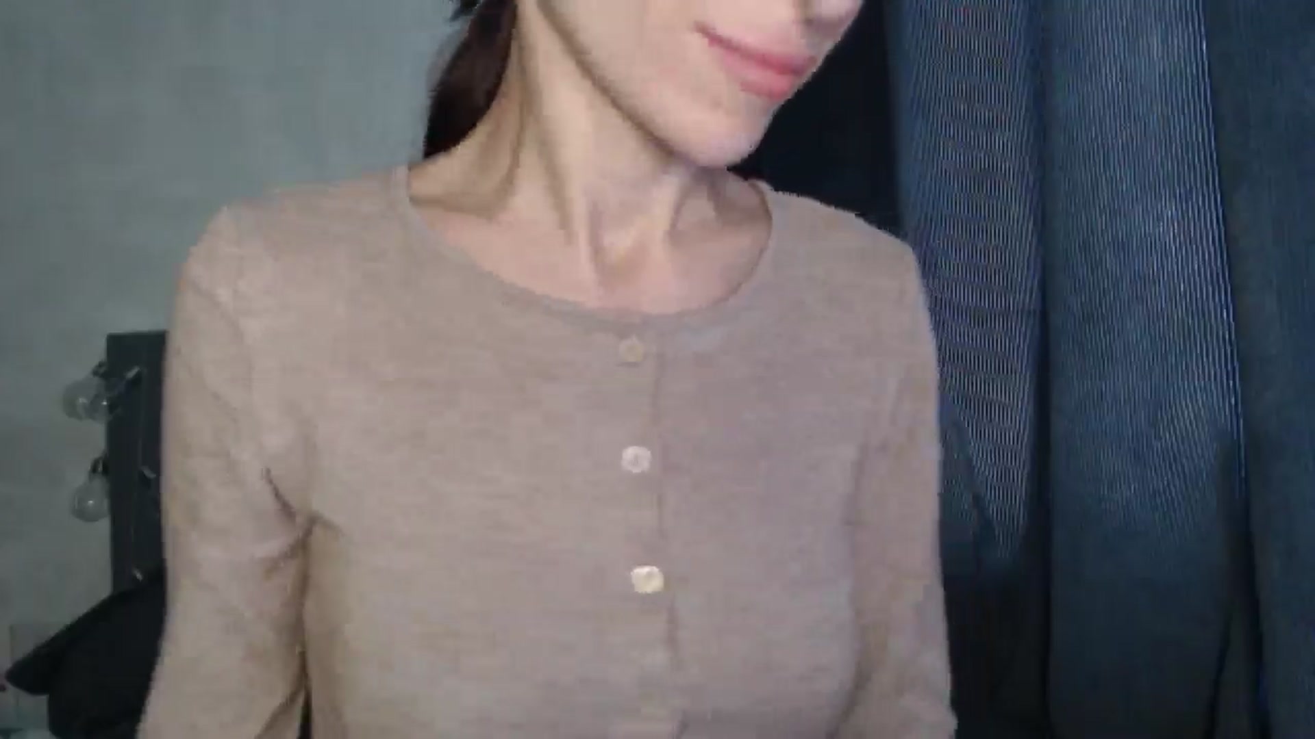 Gallery image thumbnail from Nora_Sweet's myfreecams stream on, 04/23/2025, 10:54 image 5 of 20