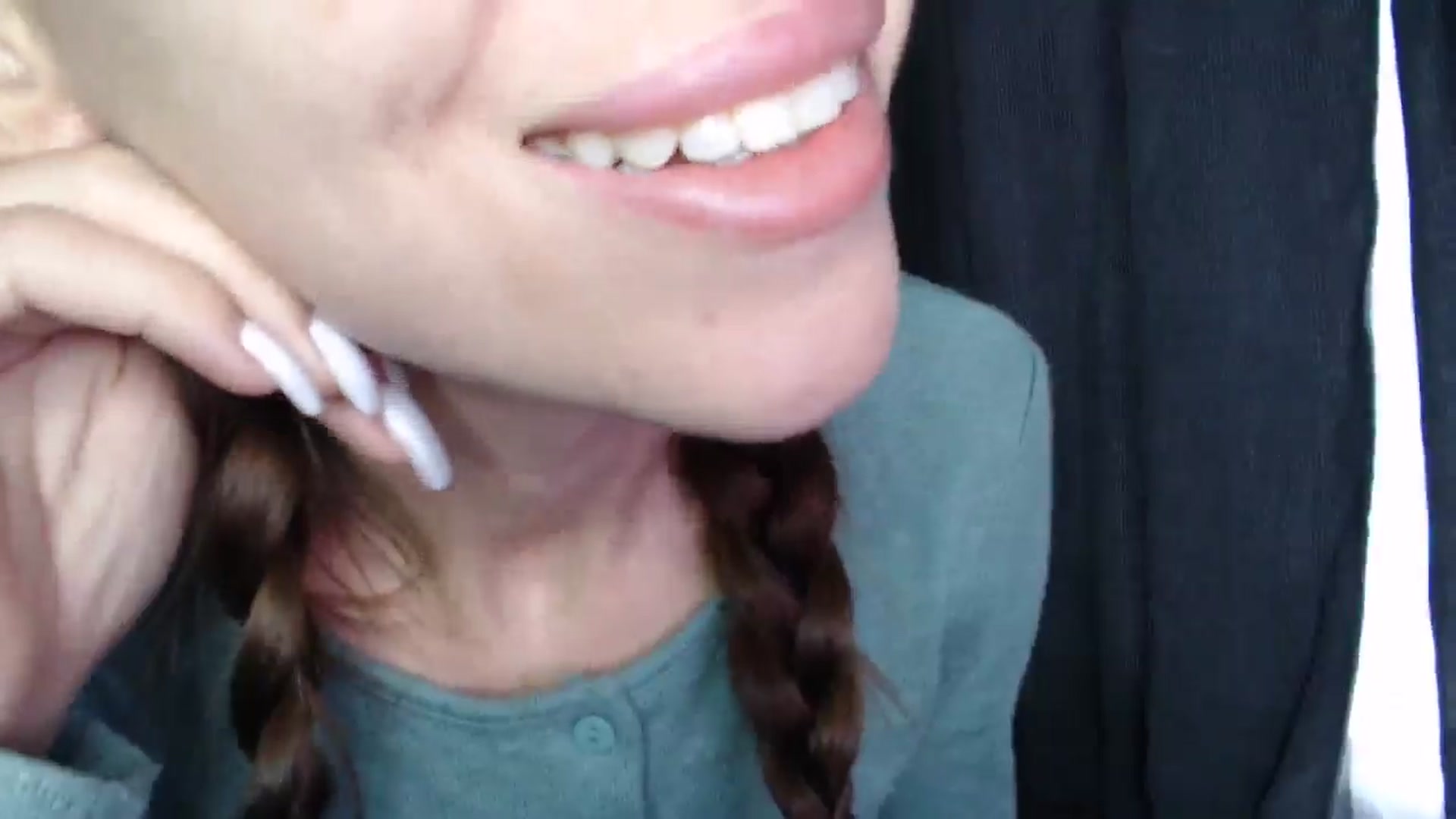 Gallery image thumbnail from Nora_Sweet's myfreecams stream on, 05/05/2025, 12:53 image 9 of 20