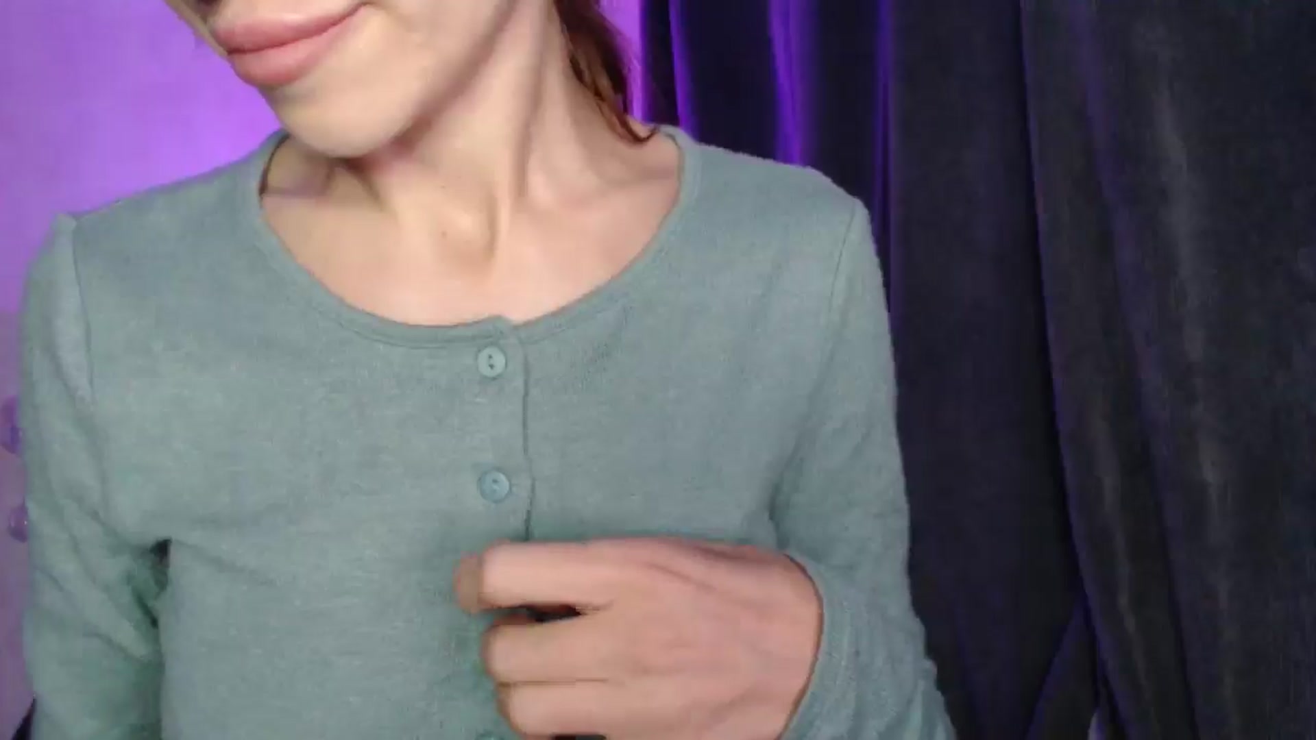 Gallery image thumbnail from Nora_Sweet's myfreecams stream on, 05/06/2025, 16:40 image 17 of 20