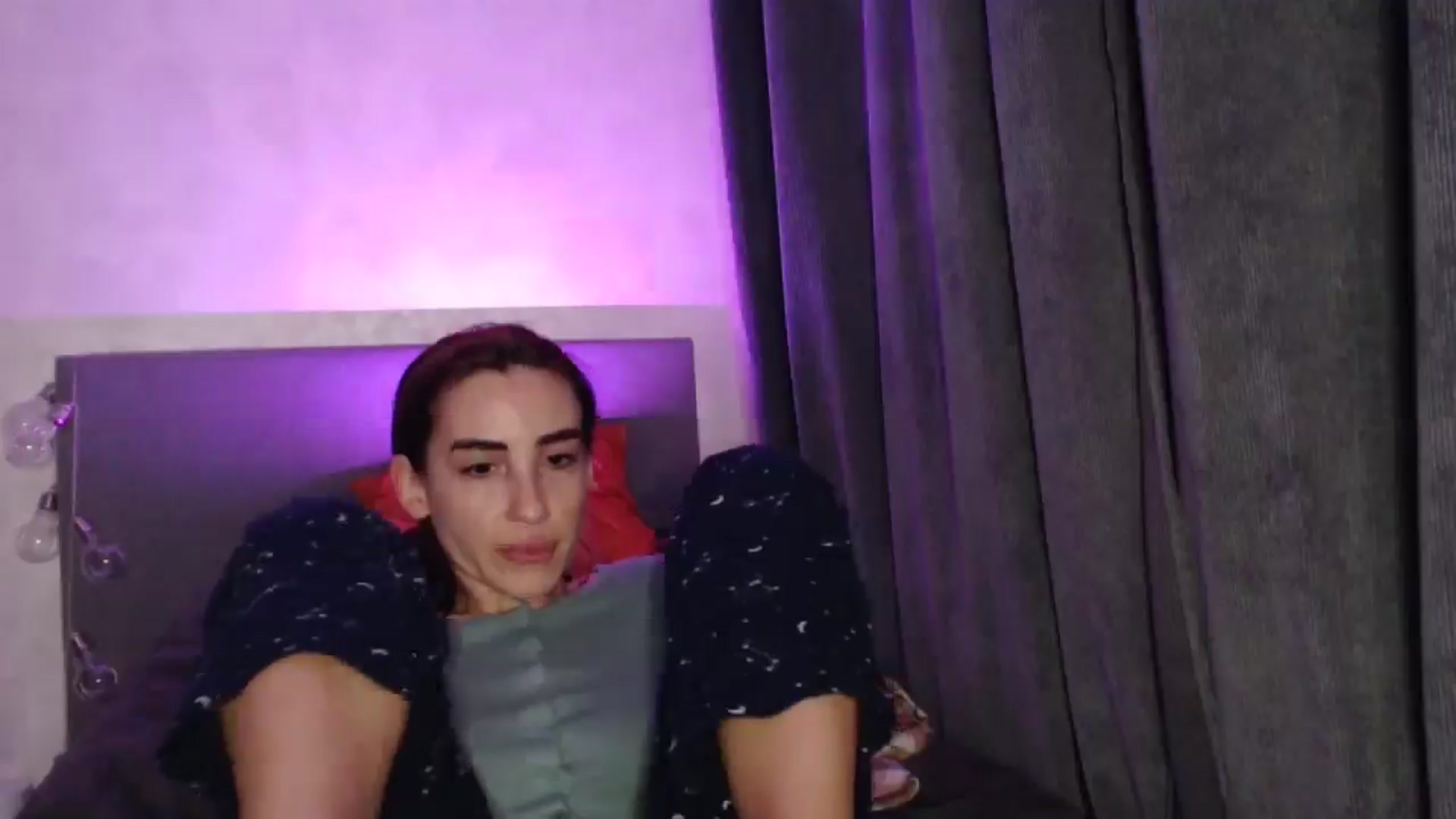 Gallery image thumbnail from Nora_Sweet's myfreecams stream on, 05/27/2025, 17:19 image 7 of 20