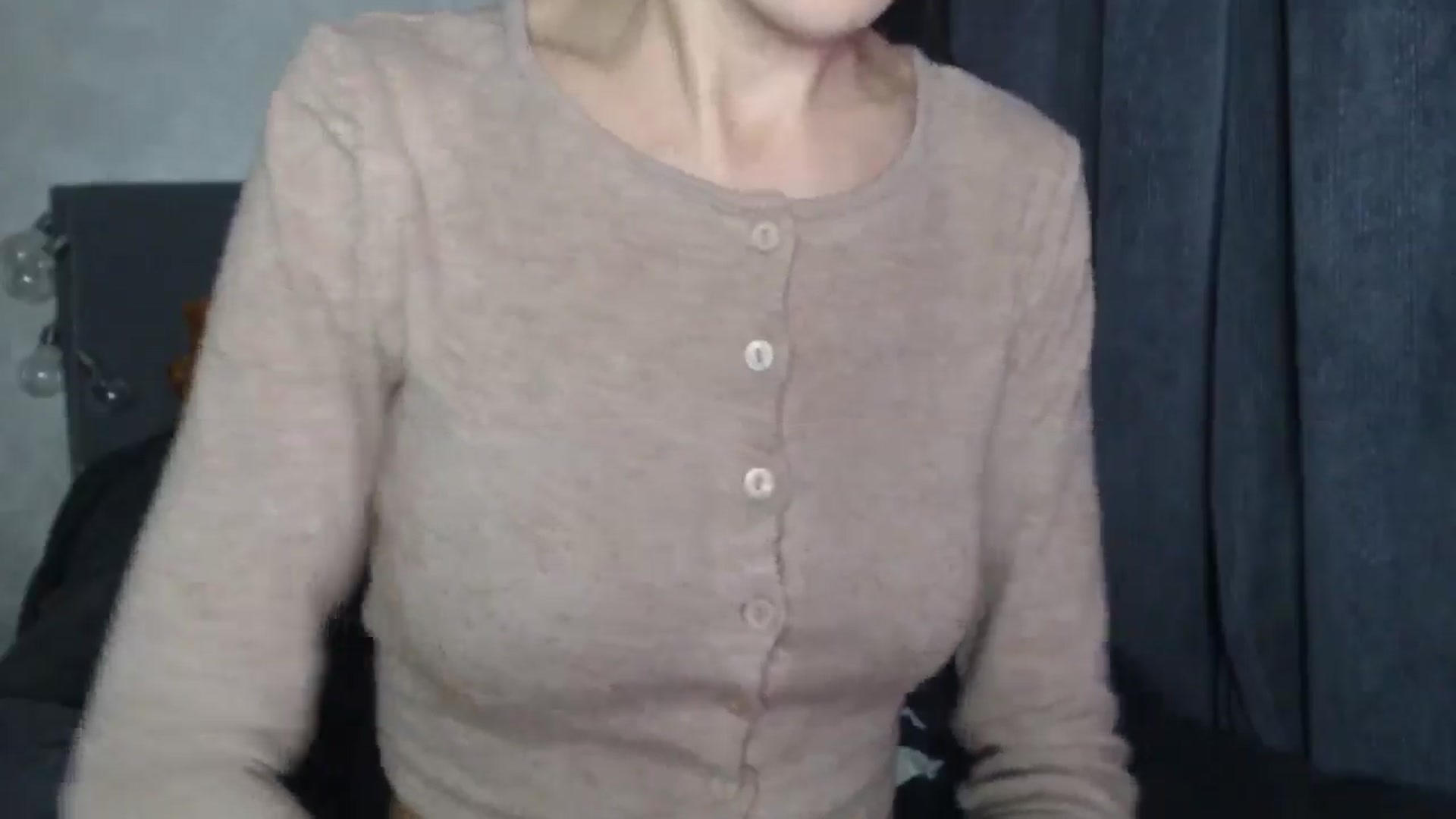 Gallery image thumbnail from Nora_Sweet's myfreecams stream on, 06/04/2025, 12:15 image 13 of 20