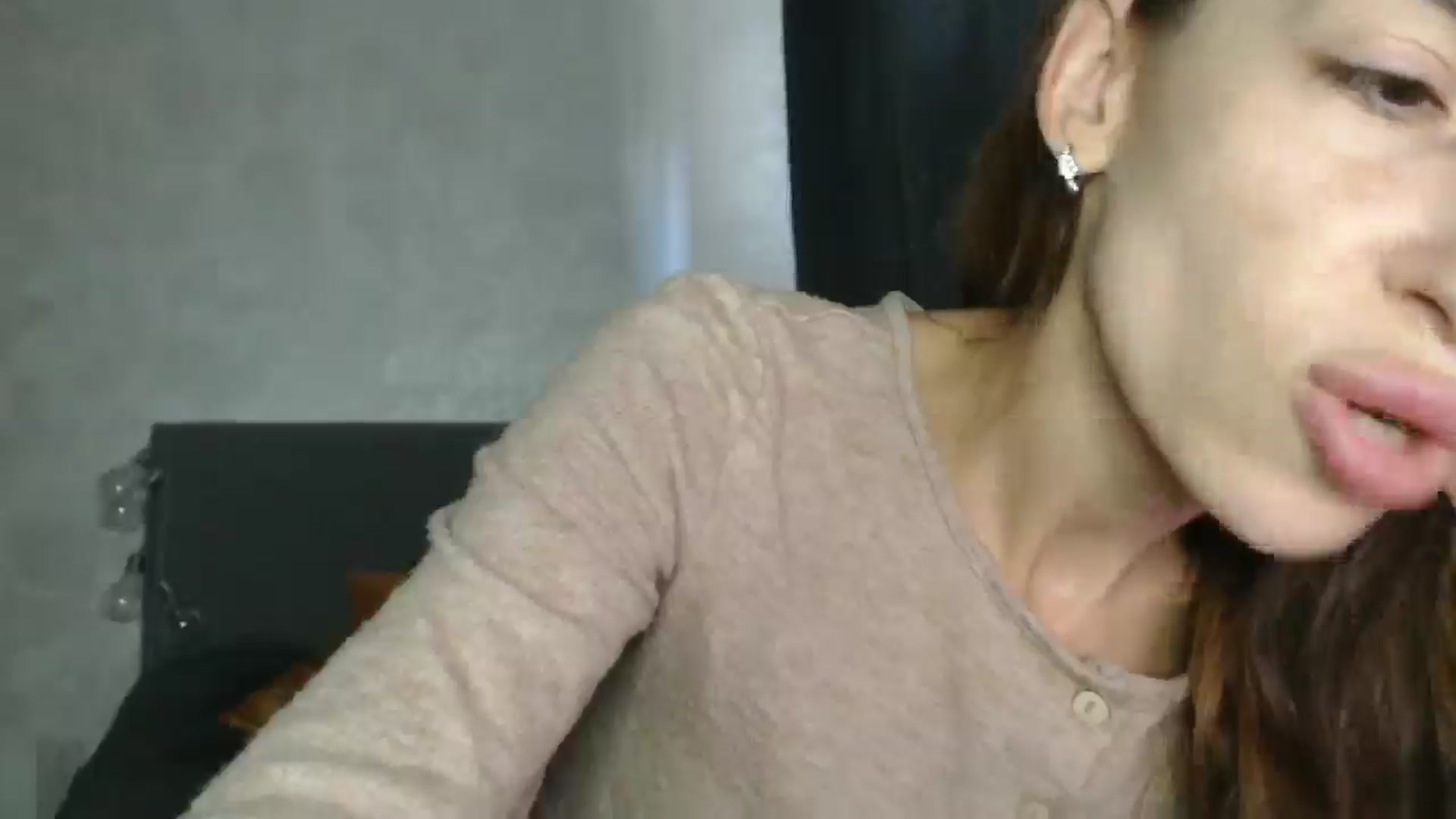 Gallery image thumbnail from Nora_Sweet's myfreecams stream on, 08/05/2025, 11:11 image 6 of 20
