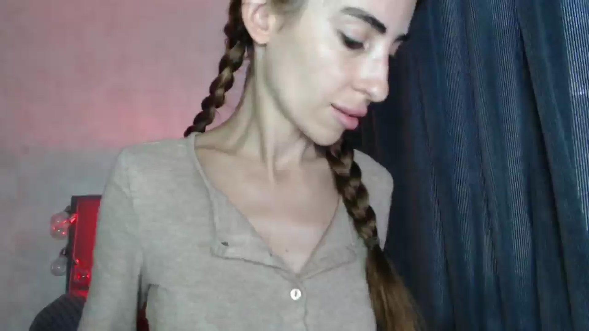 Gallery image thumbnail from Nora_Sweet's myfreecams stream on, 08/16/2025, 09:11 image 6 of 20