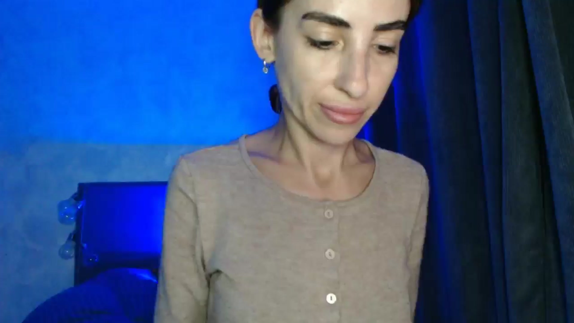 Gallery image thumbnail from Nora_Sweet's myfreecams stream on, 08/16/2025, 18:02 image 16 of 20