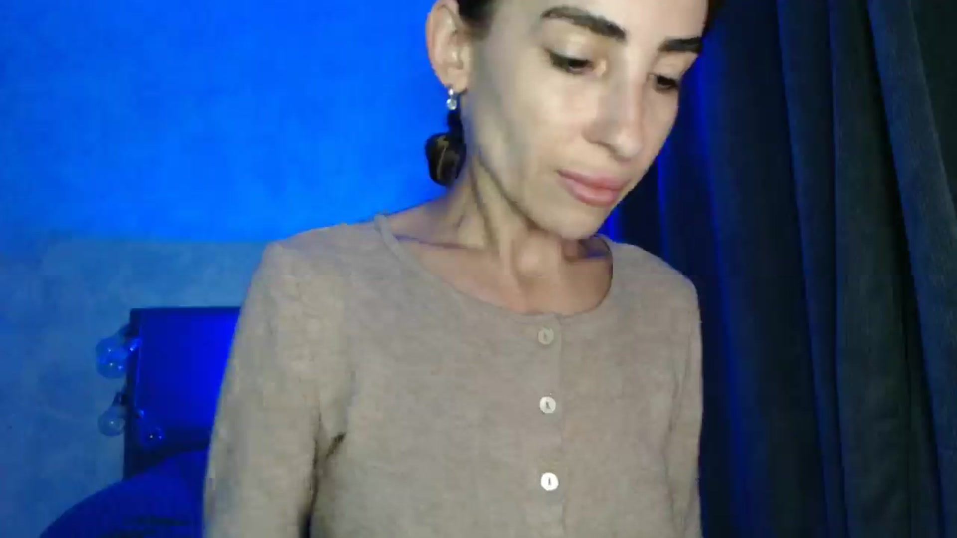 Gallery image thumbnail from Nora_Sweet's myfreecams stream on, 08/16/2025, 18:02 image 13 of 20
