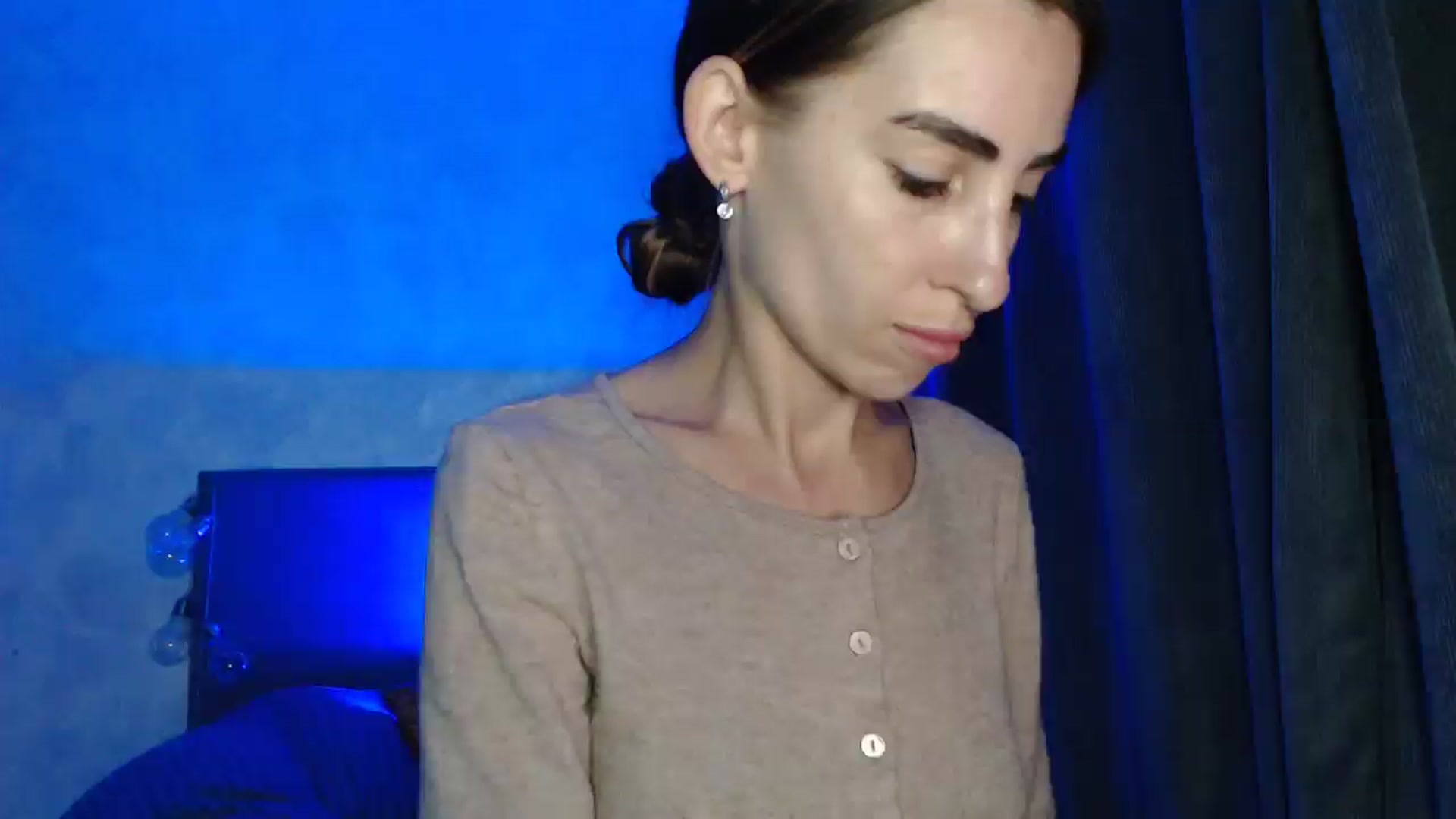 Gallery image thumbnail from Nora_Sweet's myfreecams stream on, 08/16/2025, 18:02 image 15 of 20