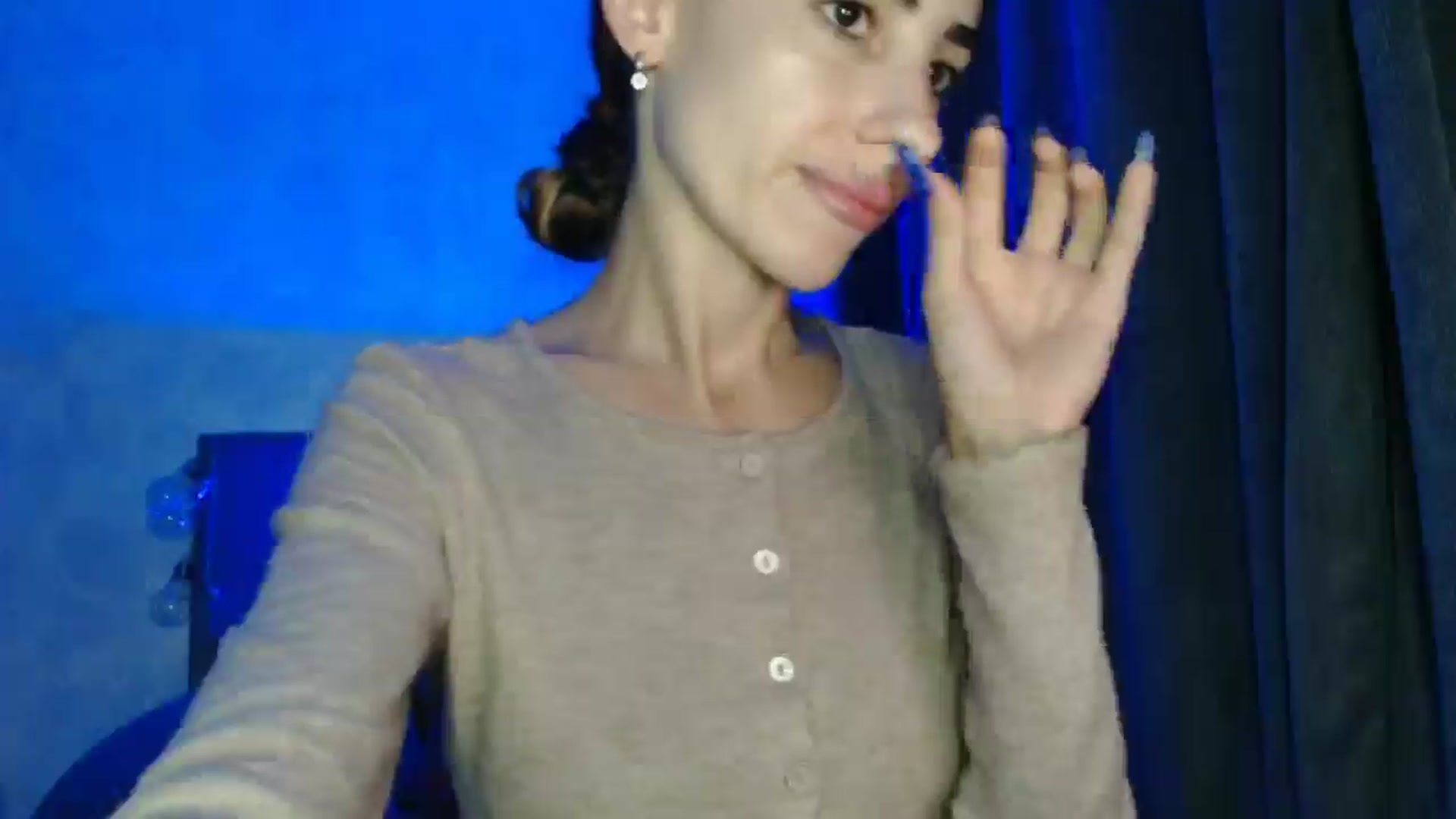 Gallery image thumbnail from Nora_Sweet's myfreecams stream on, 08/16/2025, 18:02 image 11 of 20