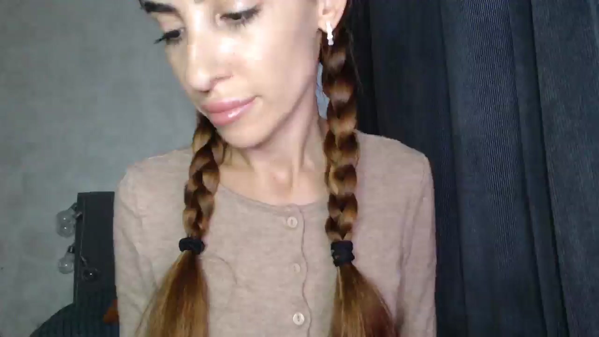Gallery image thumbnail from Nora_Sweet's myfreecams stream on, 08/29/2025, 12:29 image 6 of 20