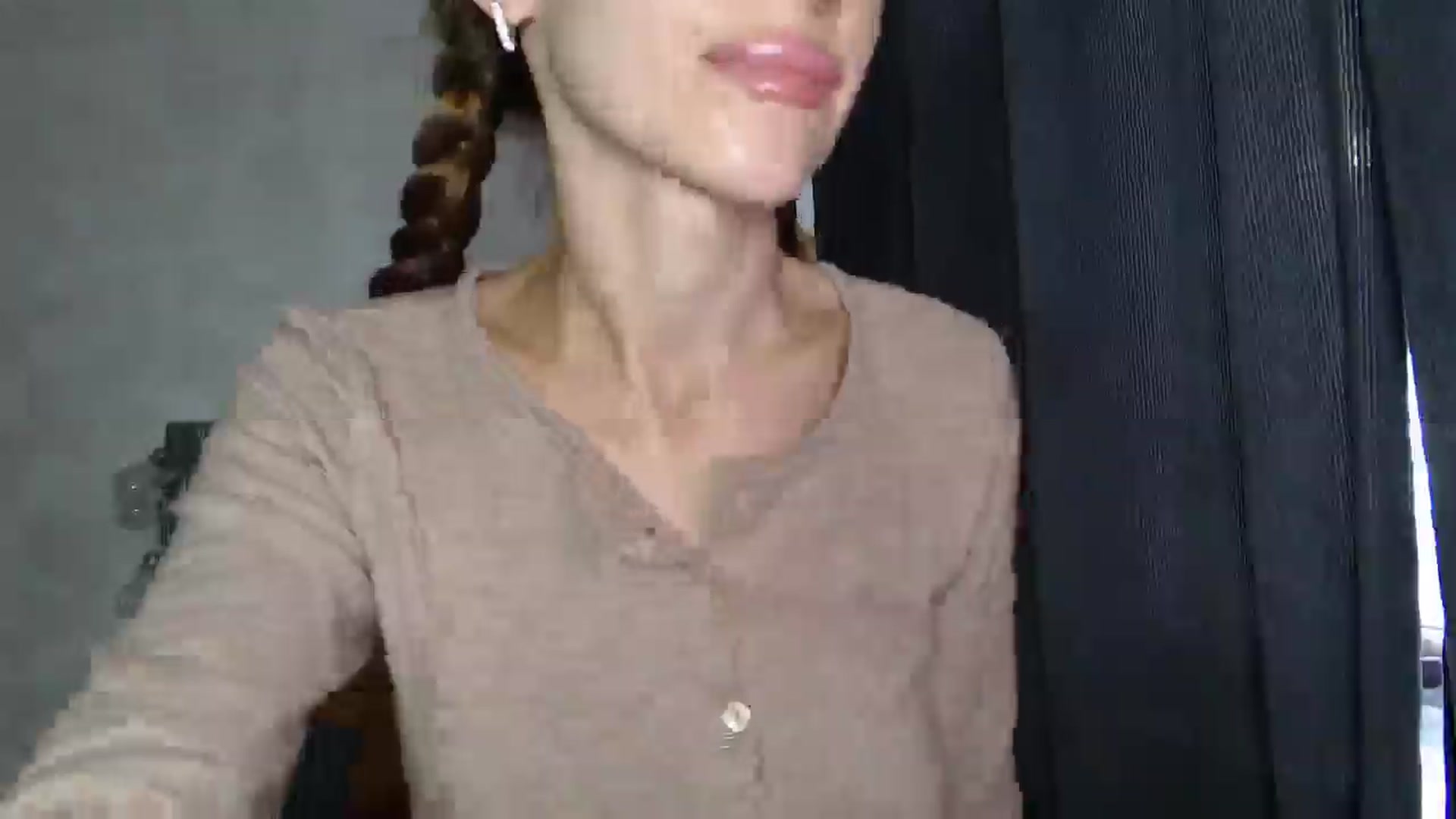 Gallery image thumbnail from Nora_Sweet's myfreecams stream on, 09/02/2025, 12:04 image 16 of 20