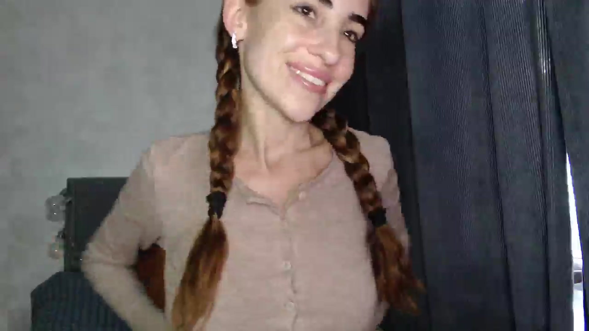 Gallery image thumbnail from Nora_Sweet's myfreecams stream on, 09/02/2025, 12:04 image 11 of 20