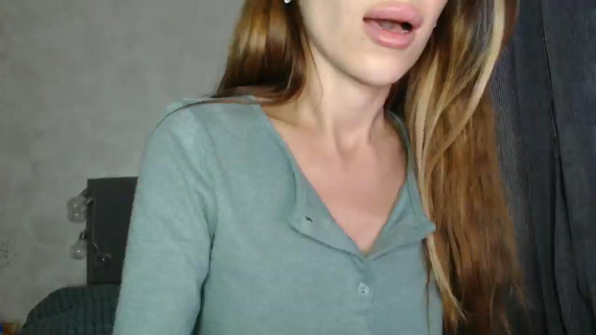 Gallery image thumbnail from Nora_Sweet's myfreecams stream on, 09/05/2025, 10:46 image 4 of 20