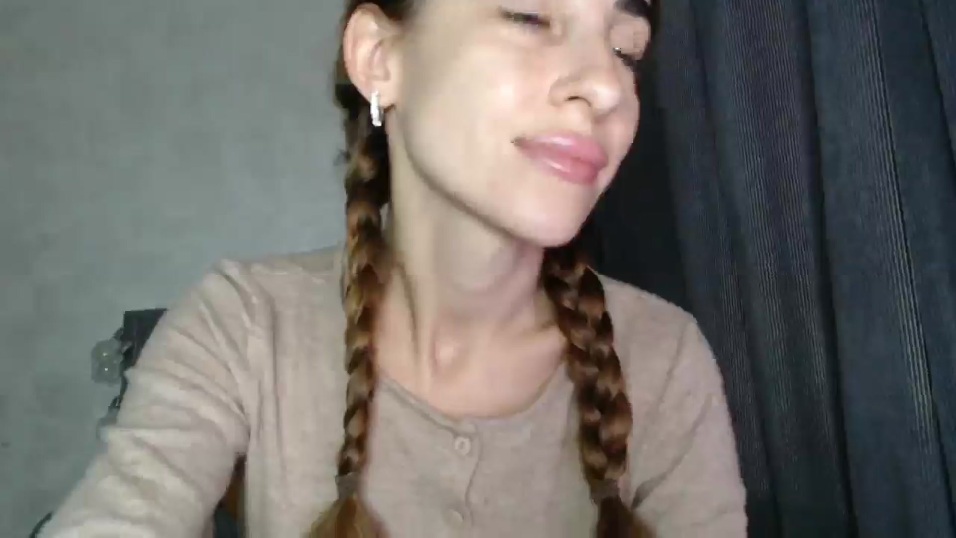 Gallery image thumbnail from Nora_Sweet's myfreecams stream on, 09/17/2025, 13:01 image 4 of 20