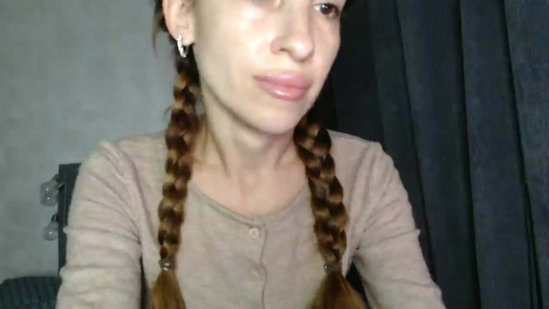 Gallery image thumbnail from Nora_Sweet's myfreecams stream on, 09/18/2025, 10:55 image 4 of 20