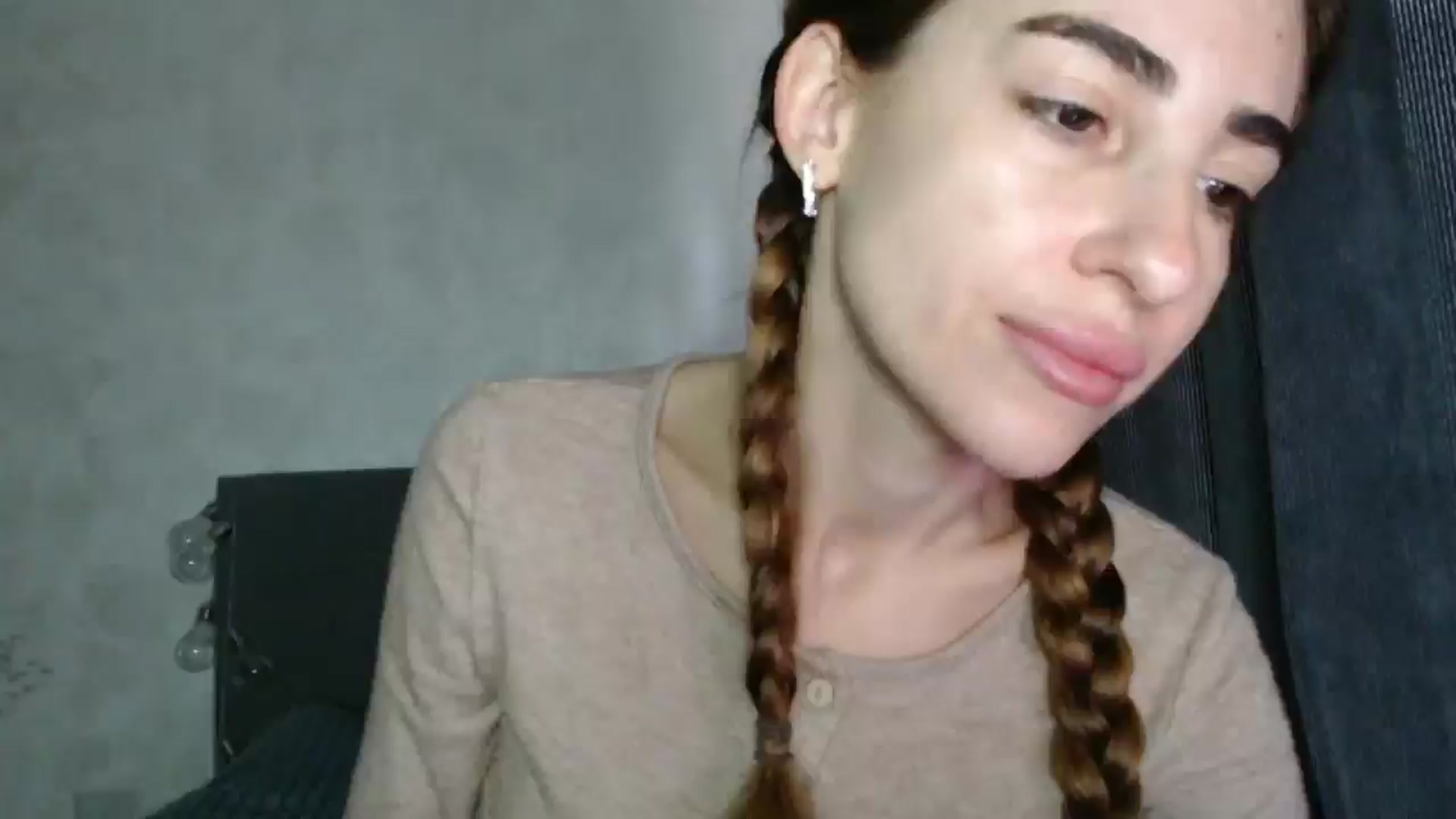 Gallery image thumbnail from Nora_Sweet's myfreecams stream on, 10/01/2025, 09:34 image 9 of 20