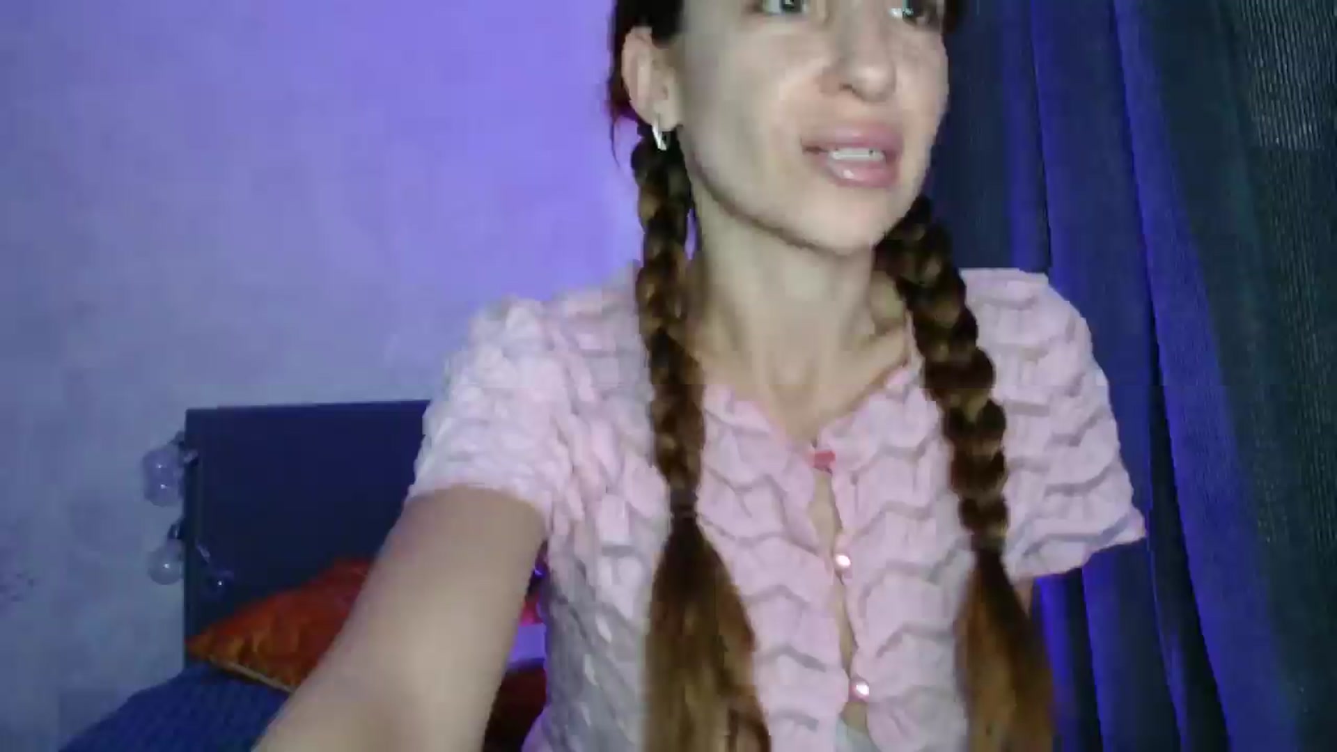 Gallery image thumbnail from Nora_Sweet's myfreecams stream on, 10/01/2025, 10:51 image 14 of 20