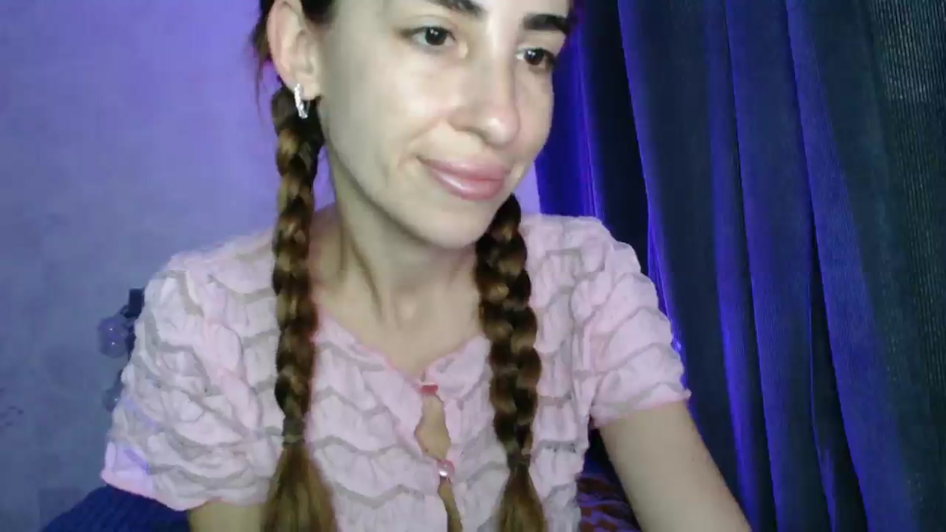 Gallery image thumbnail from Nora_Sweet's myfreecams stream on, 10/01/2025, 10:51 image 13 of 20