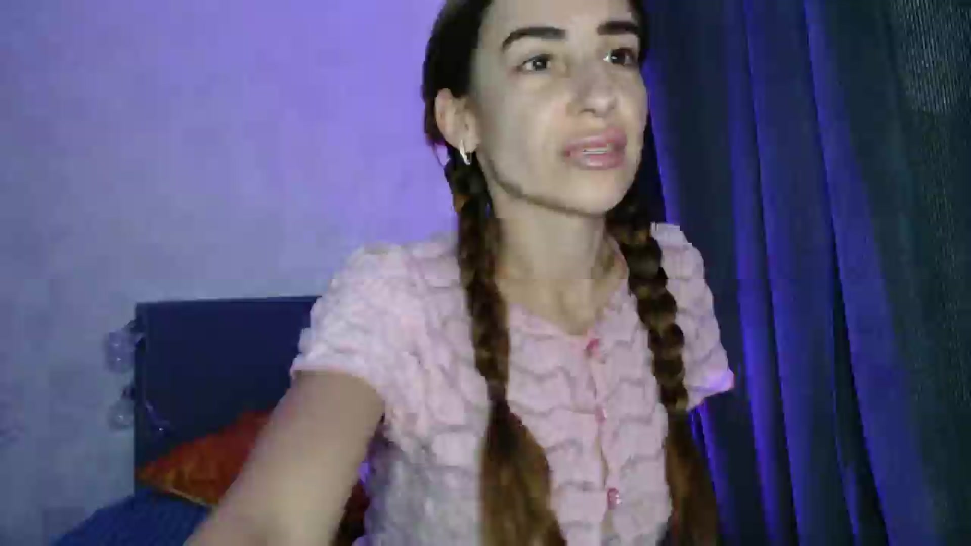 Gallery image thumbnail from Nora_Sweet's myfreecams stream on, 10/01/2025, 10:51 image 5 of 20