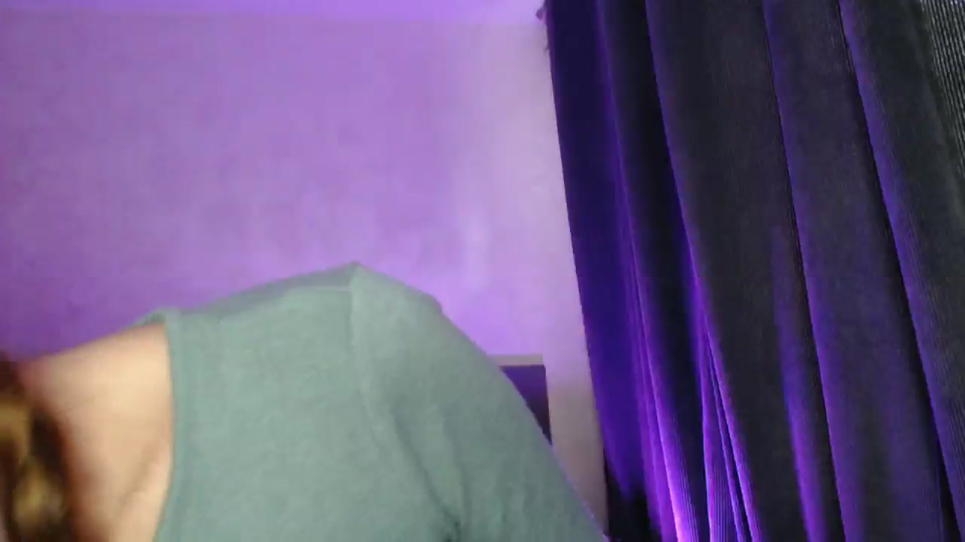 Gallery image thumbnail from Nora_Sweet's myfreecams stream on, 10/01/2025, 12:28 image 9 of 20