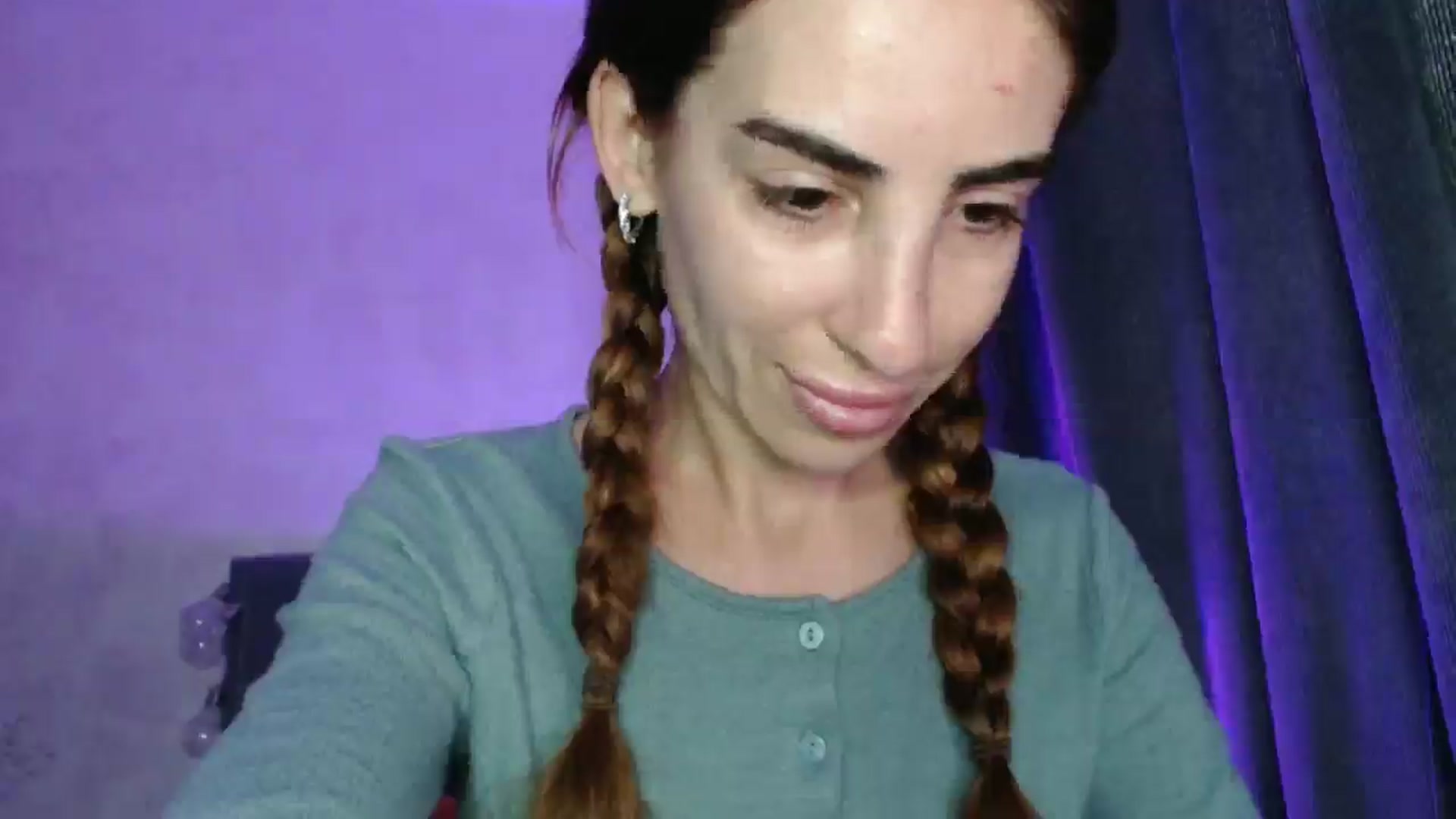 Gallery image thumbnail from Nora_Sweet's myfreecams stream on, 10/01/2025, 12:28 image 12 of 20