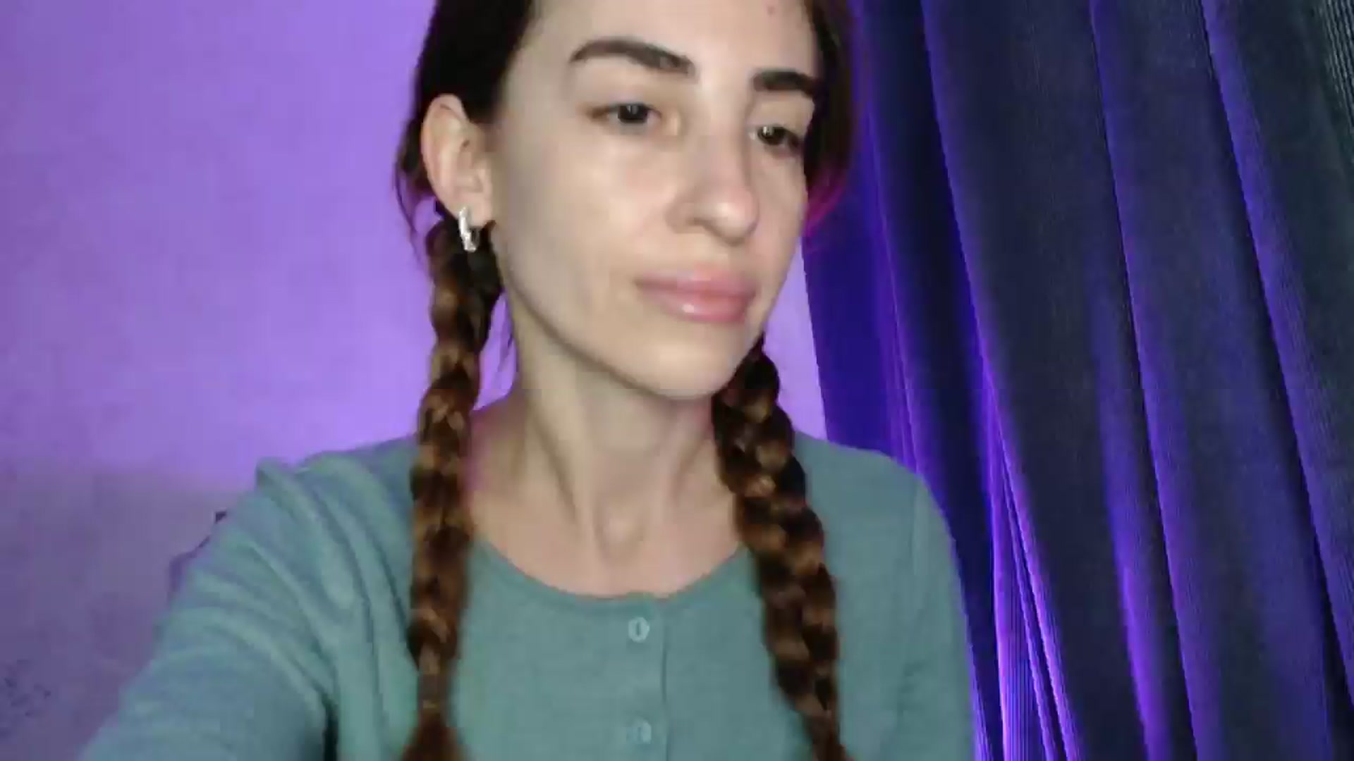 Gallery image thumbnail from Nora_Sweet's myfreecams stream on, 10/01/2025, 12:28 image 8 of 20