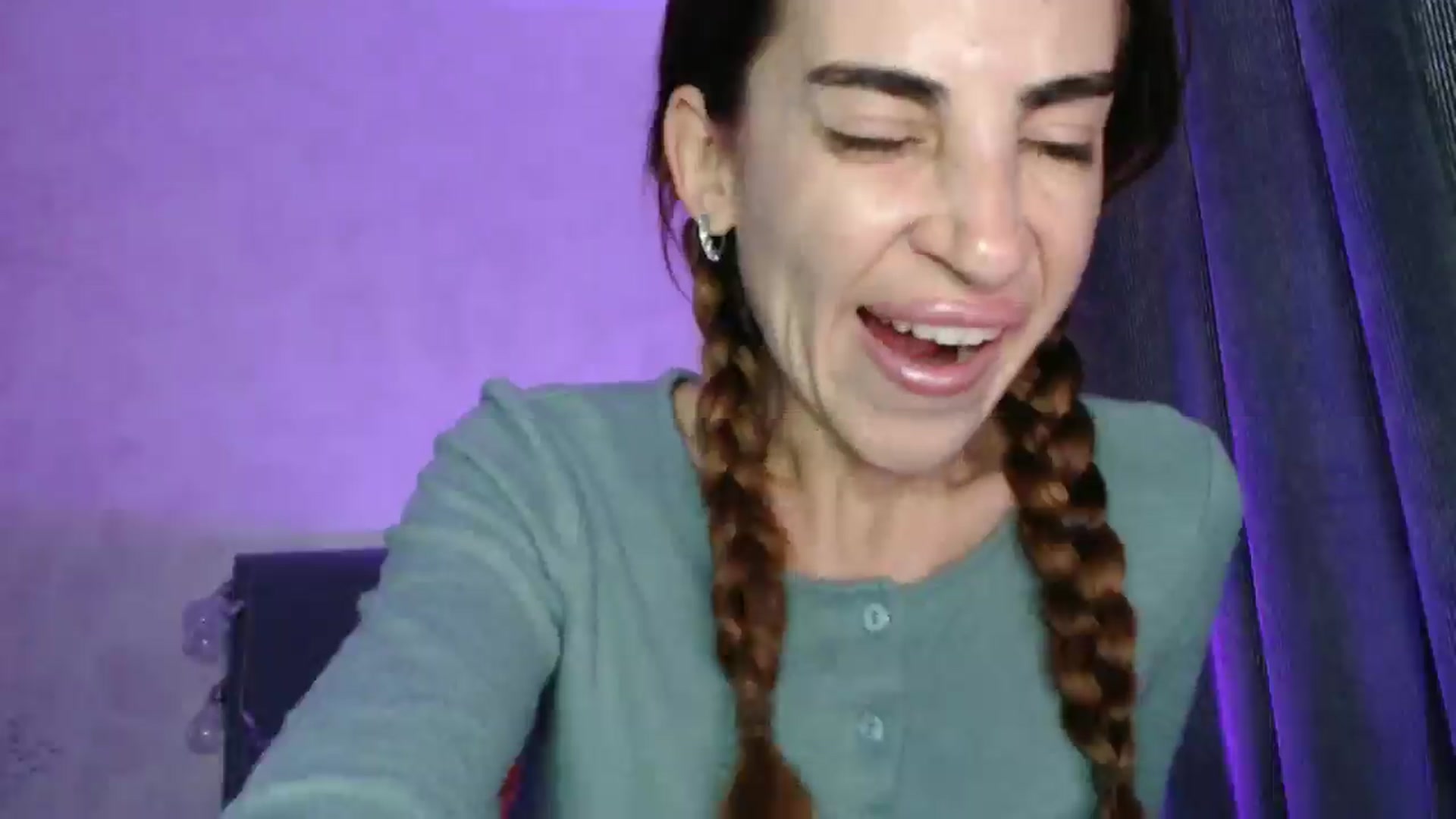 Gallery image thumbnail from Nora_Sweet's myfreecams stream on, 10/01/2025, 12:28 image 3 of 20