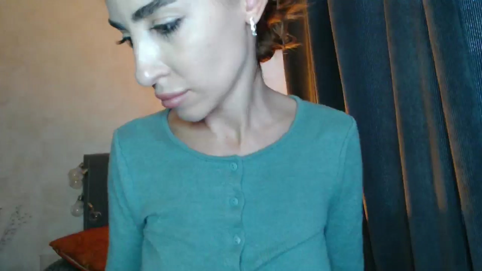 Gallery image thumbnail from Nora_Sweet's myfreecams stream on, 10/02/2025, 12:33 image 7 of 20