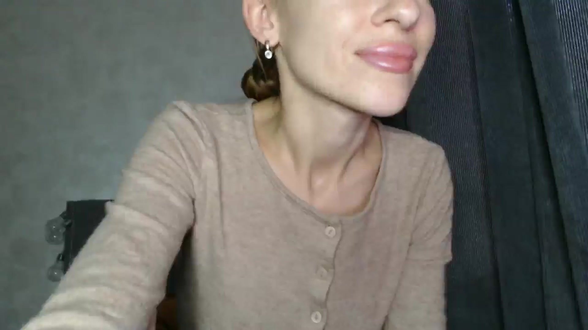 Gallery image thumbnail from Nora_Sweet's myfreecams stream on, 10/08/2025, 11:20 image 8 of 20