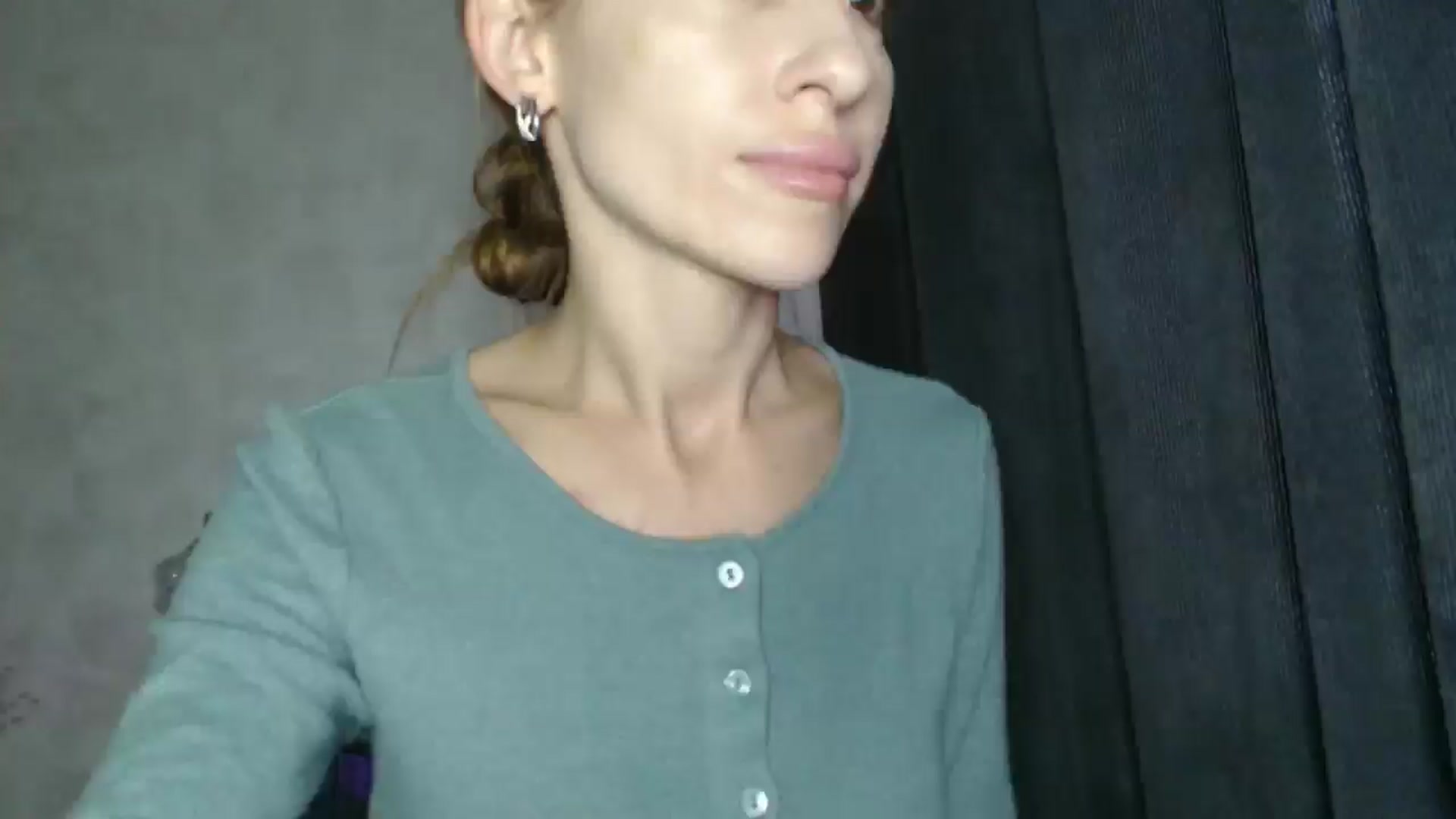 Gallery image thumbnail from Nora_Sweet's myfreecams stream on, 10/27/2025, 10:30 image 16 of 20