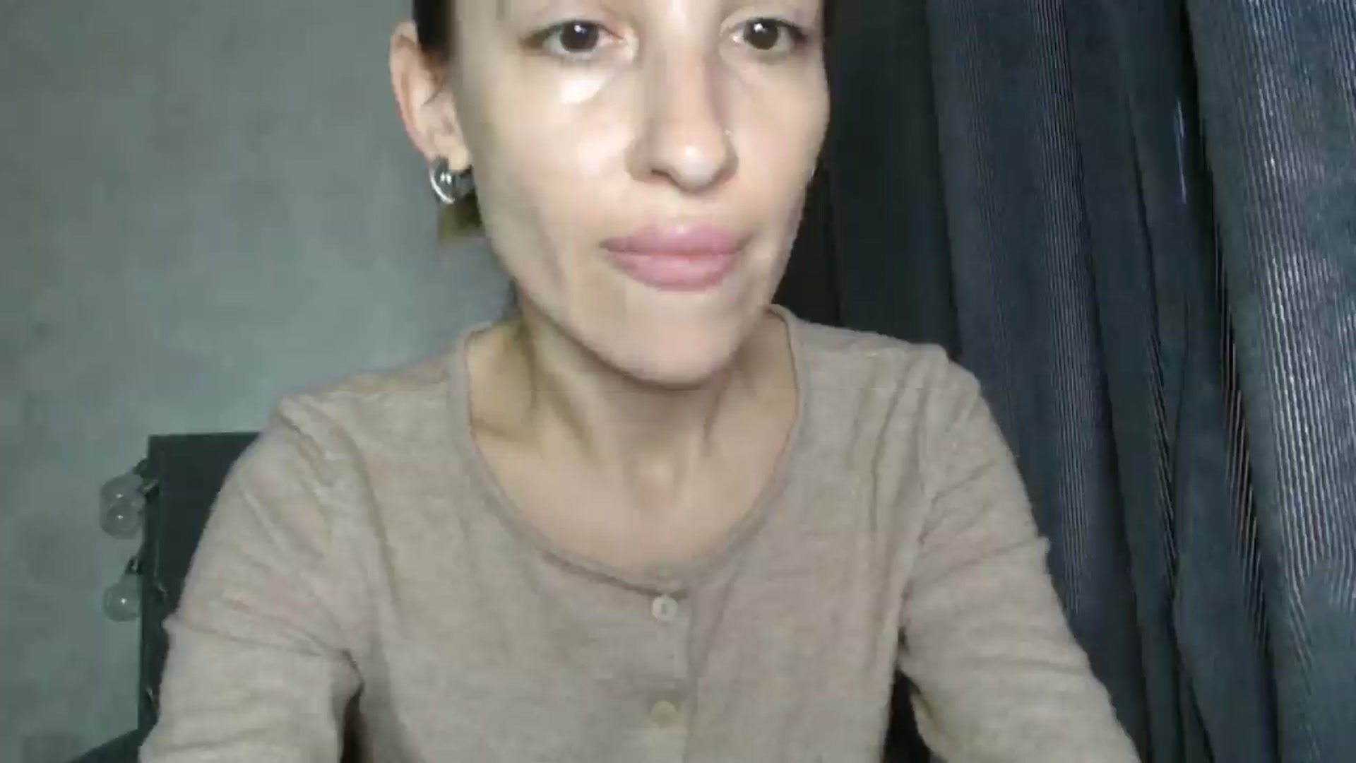 Gallery image thumbnail from Nora_Sweet's myfreecams stream on, 10/30/2025, 11:43 image 18 of 20